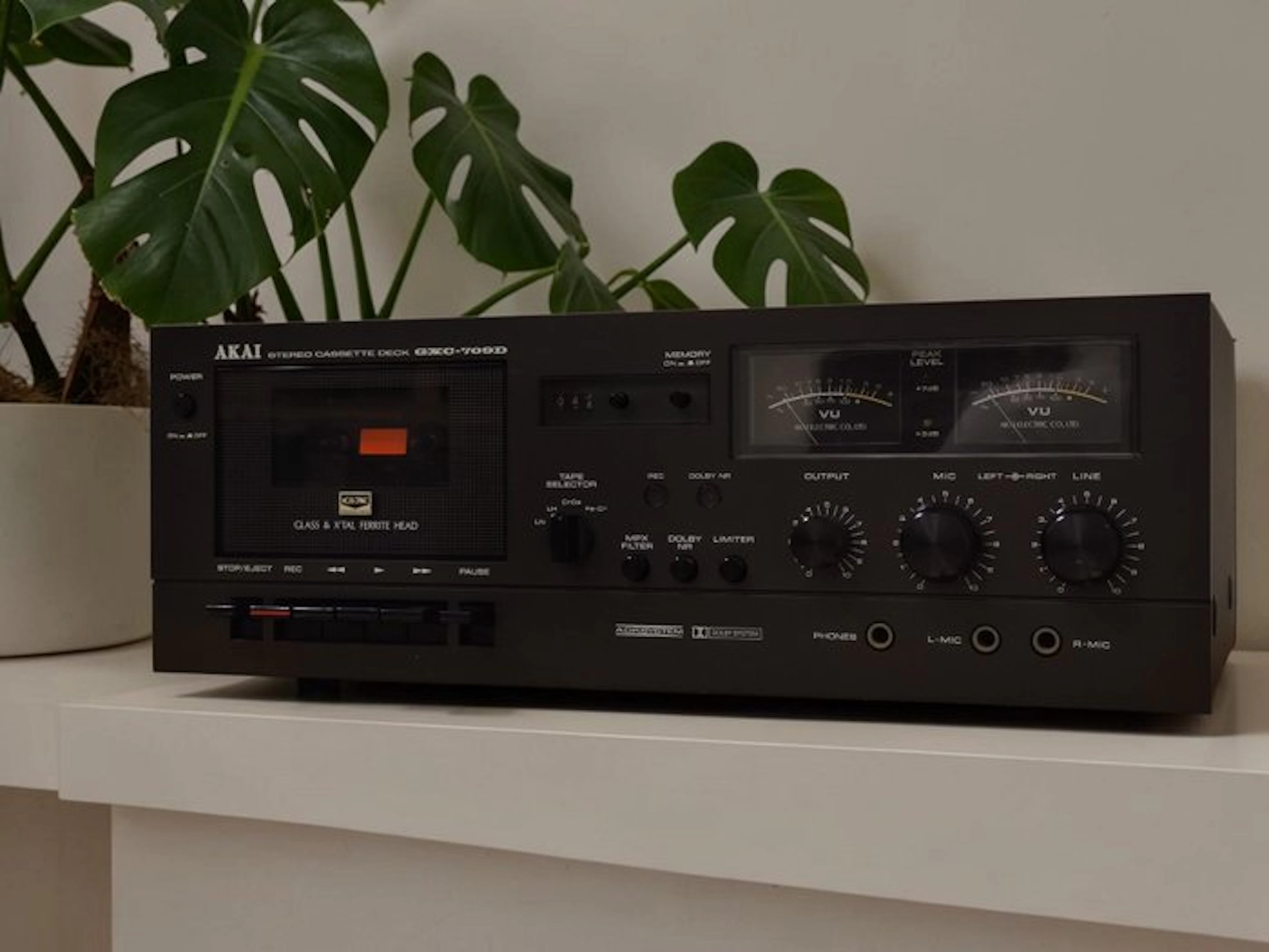 Akai - GXC-709D Audio-cassette deck