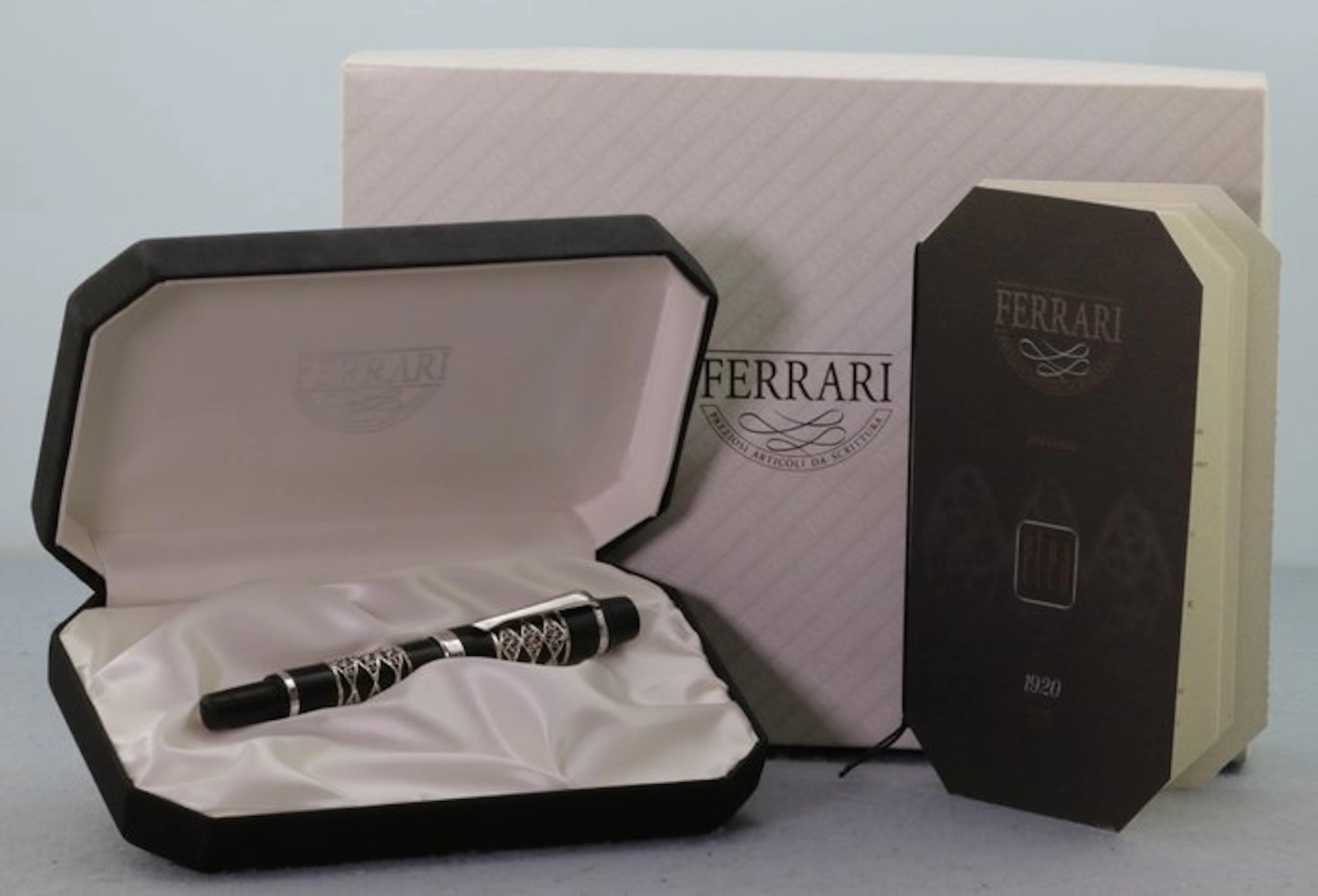 Ferrari - Limited Edition Aethra Ebenholz Silber Filigran - Fountain pen