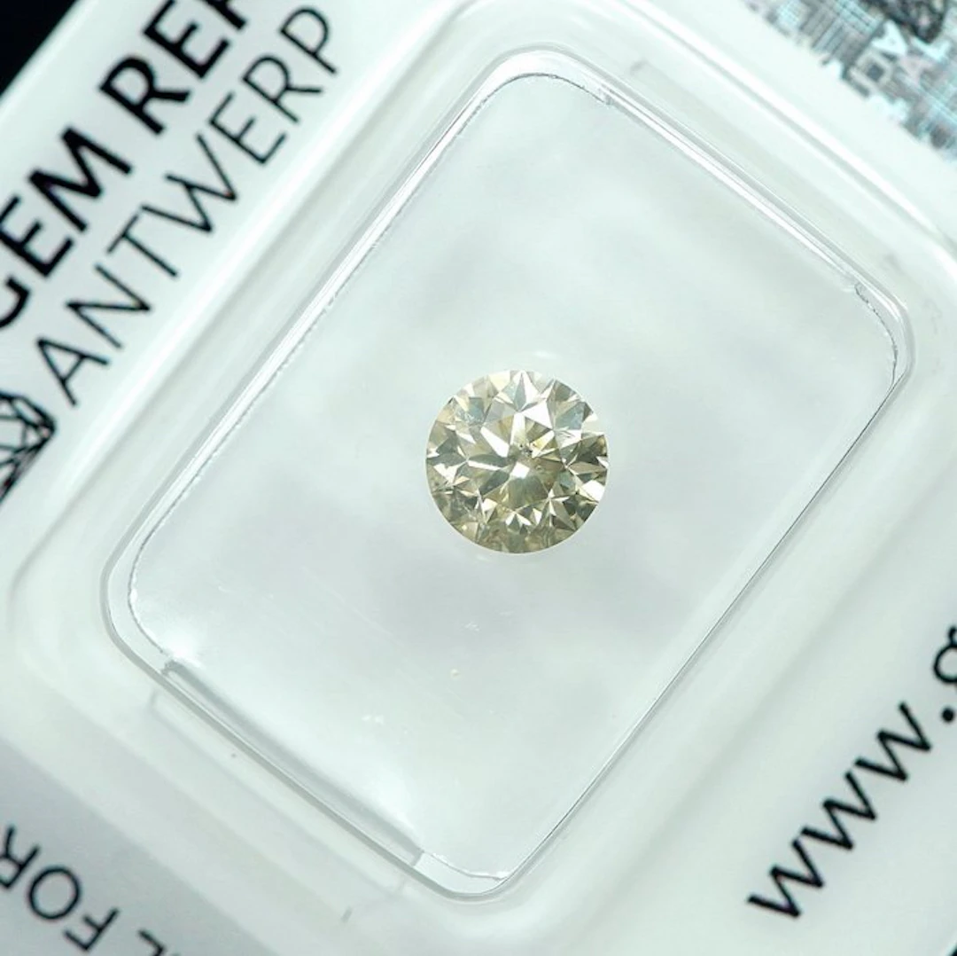 1 pcs Diamond (Natural coloured) - 0.74 ct - Round - Fancy light Greyish