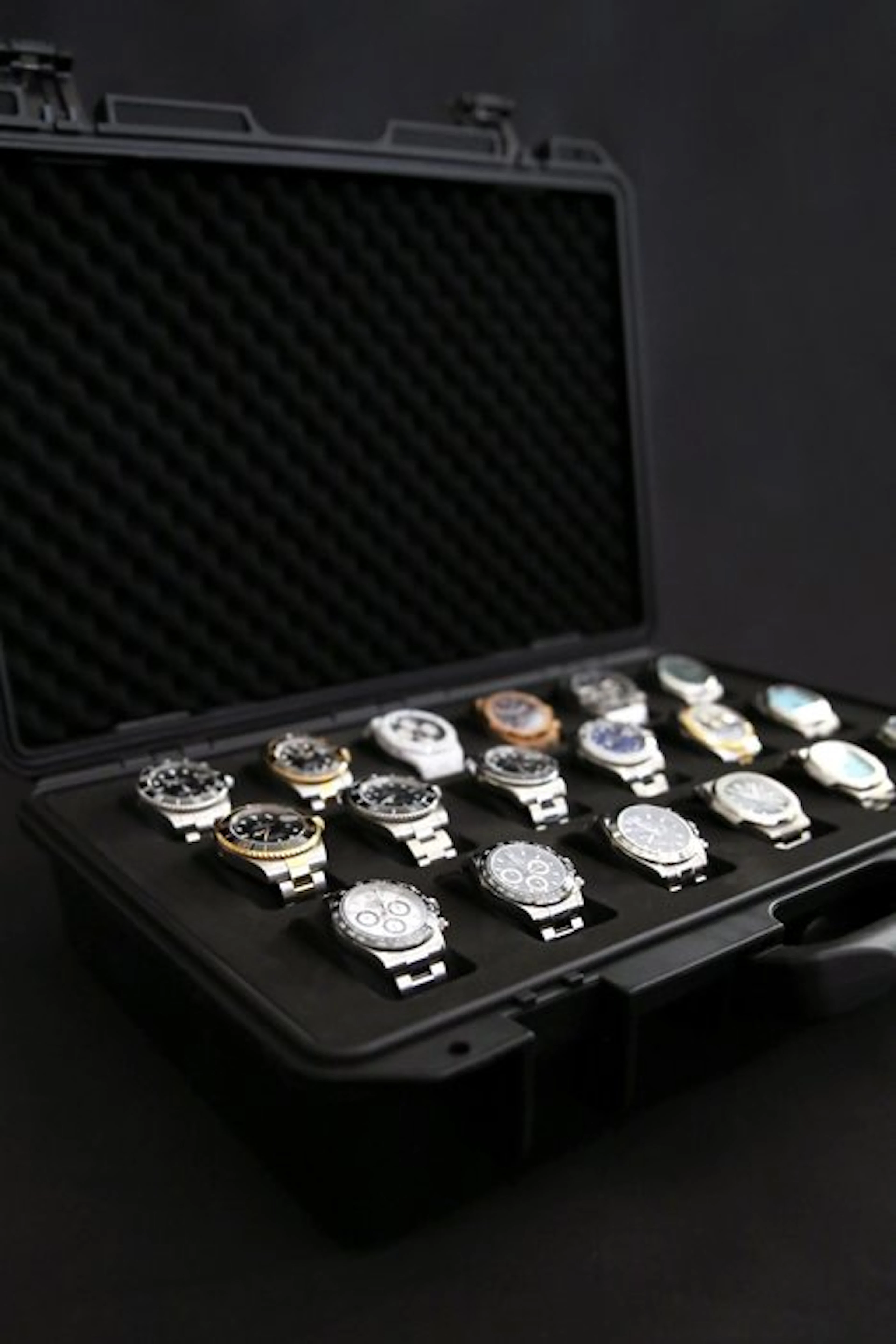 Timepiece Valet 18 - Indestructible Watch Suitcase for 18...