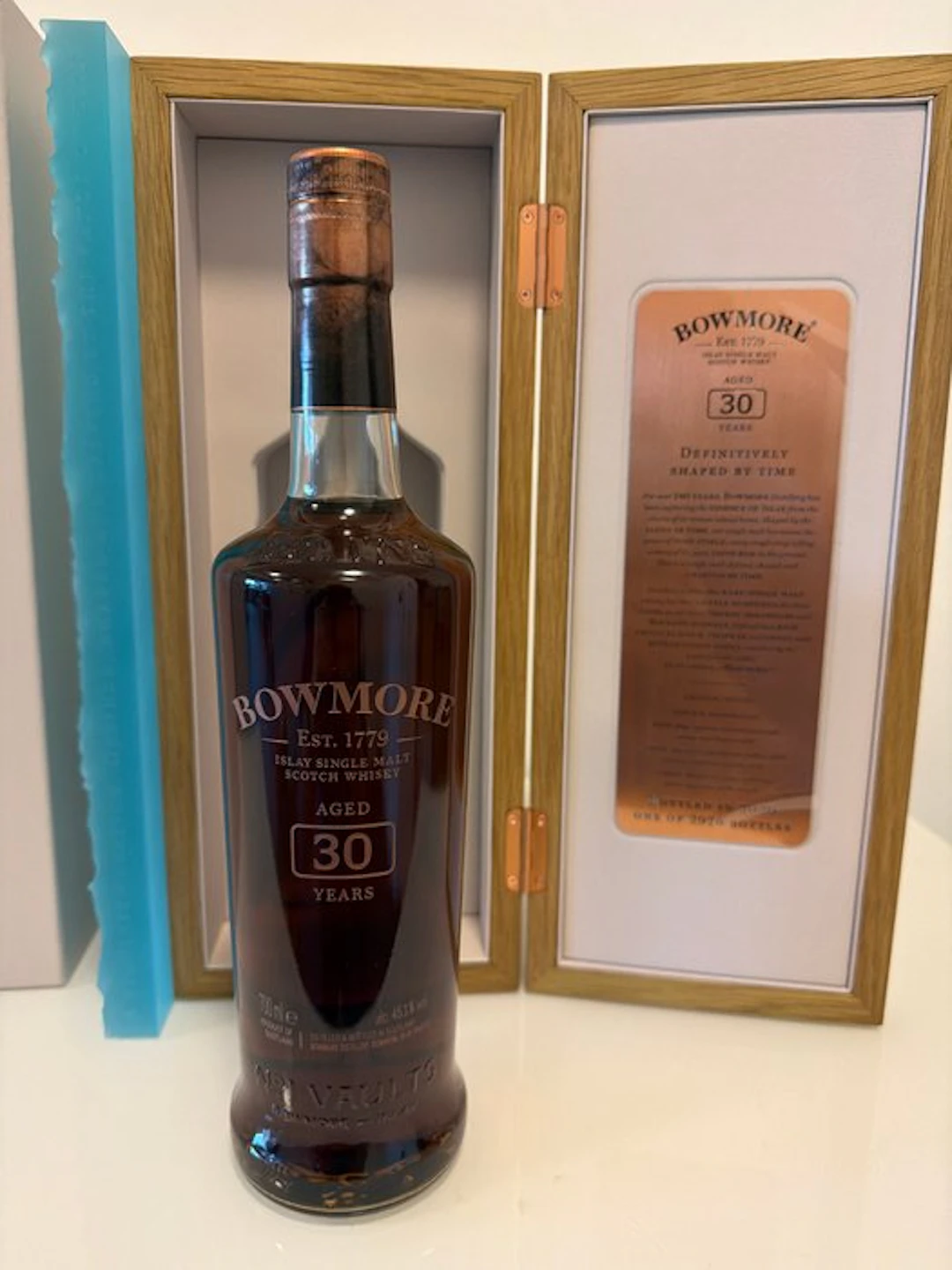 Bowmore 30 years old - b. 2020 - 700ml