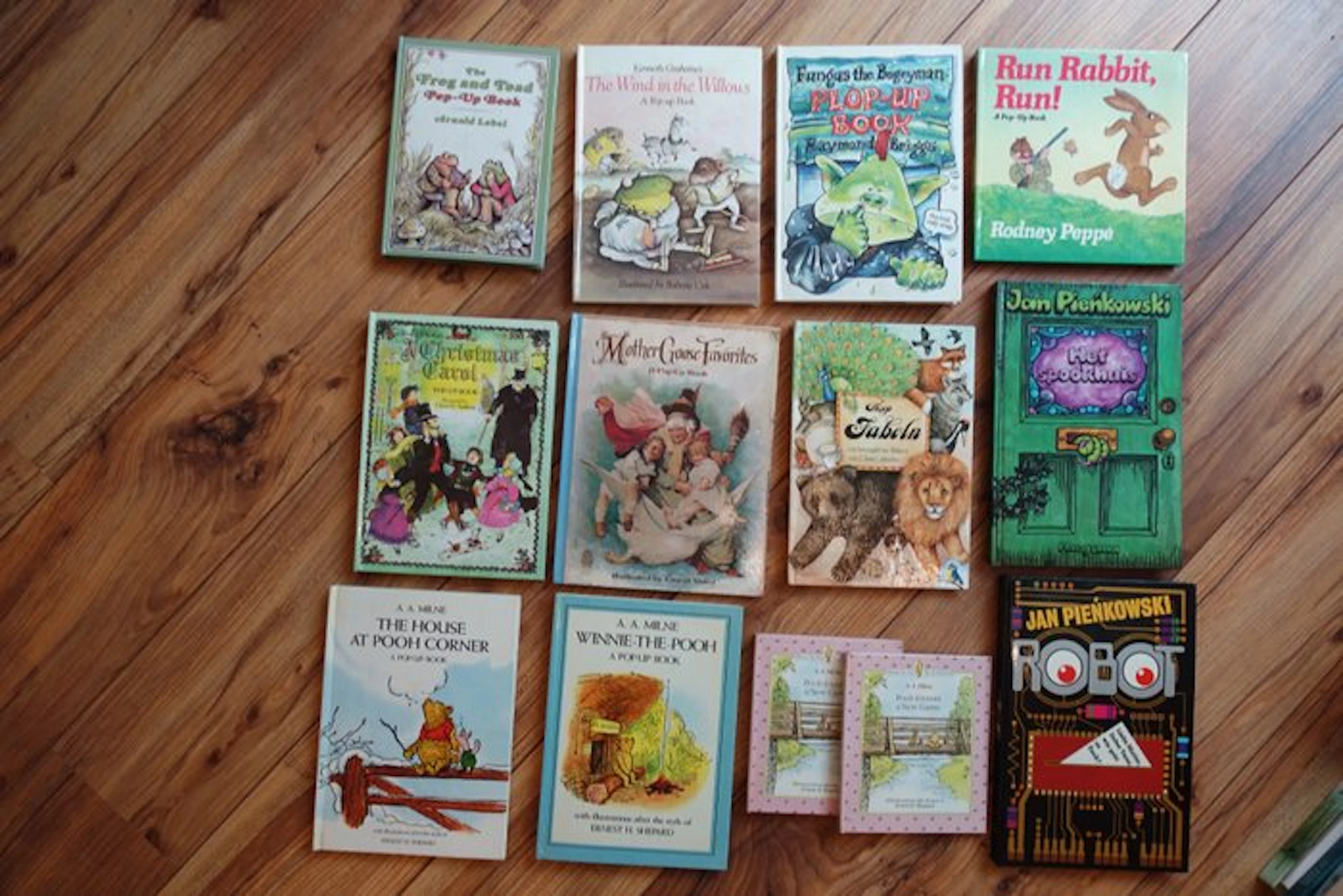 Arnold Lobel; Kenneth Grahame; Raymond Briggs; Ernest...