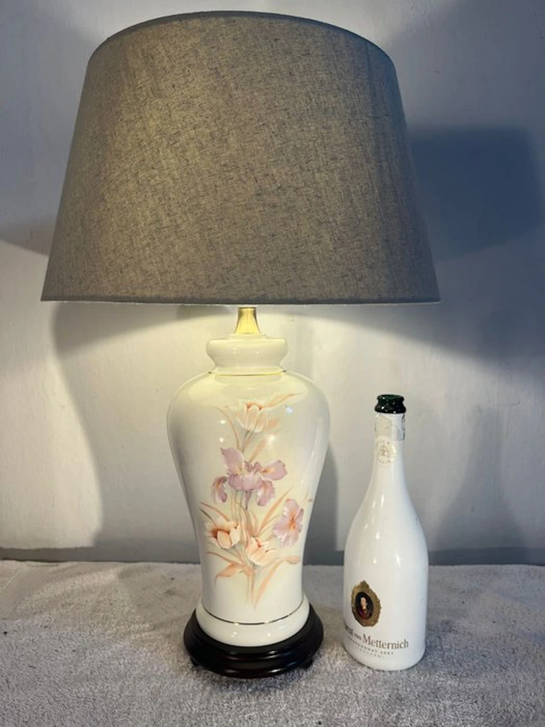 Herda - Table lamp - Ceramic, Brass, Wood, Textile