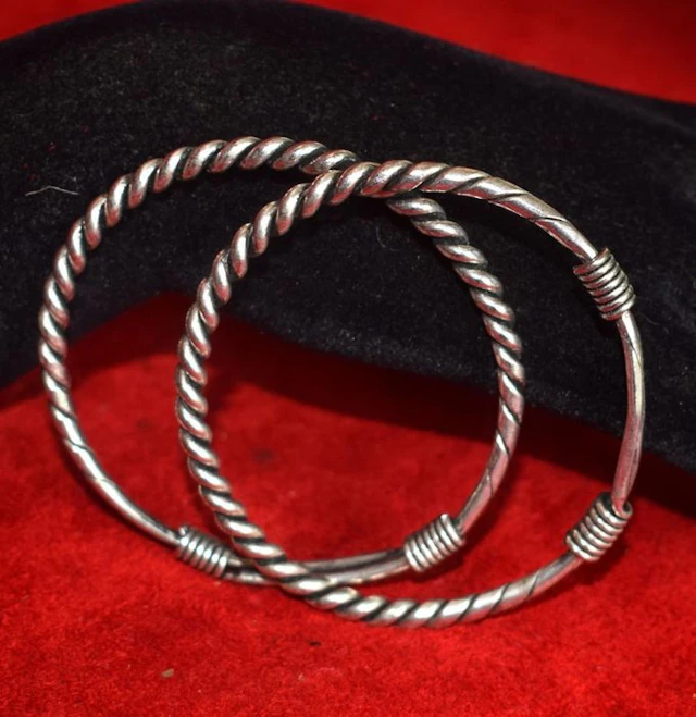 Pair of 2 twisted MIAO - HMONG bracelets, 50 g ethnic silver - Laos