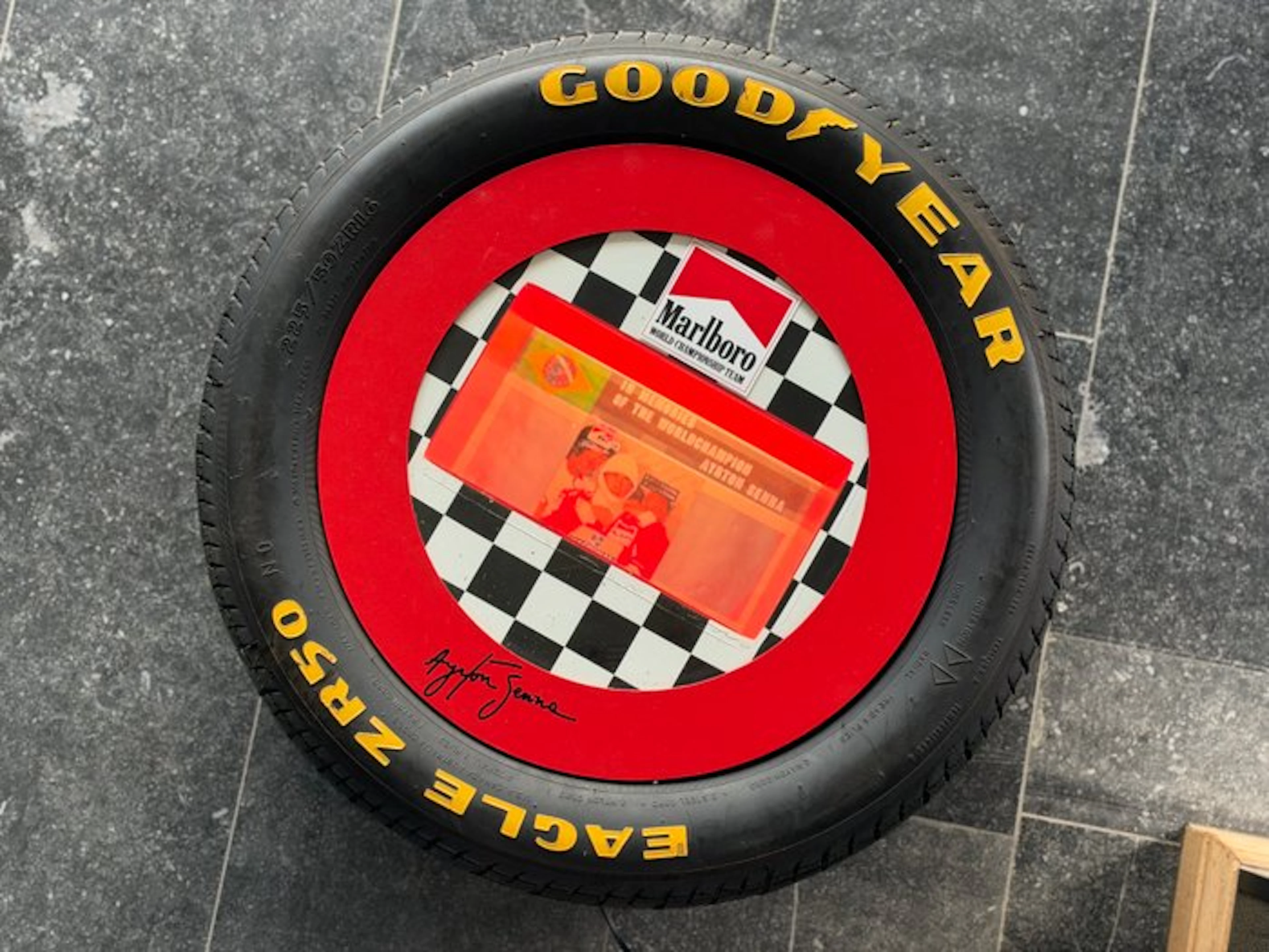 Mclaren - Ayrton Senna - Unique commemorative/collectible...