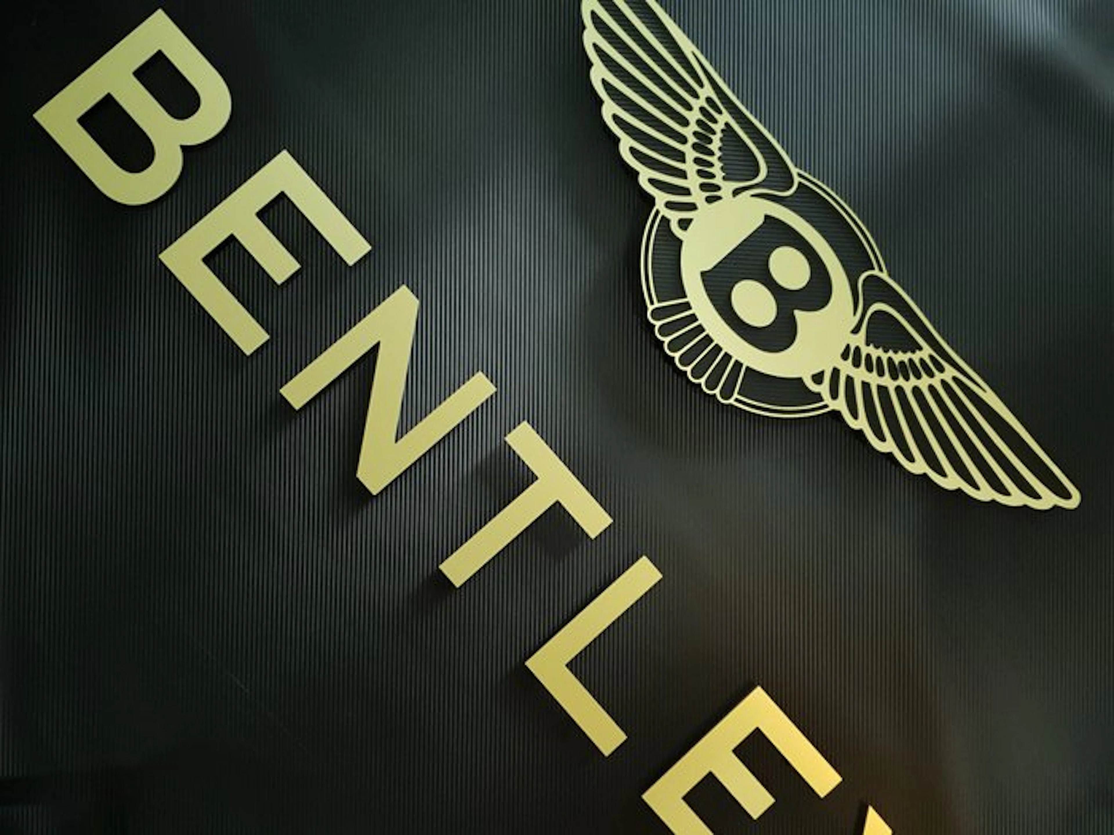 Sign - Bentley - Logo mural professionnel prémium...