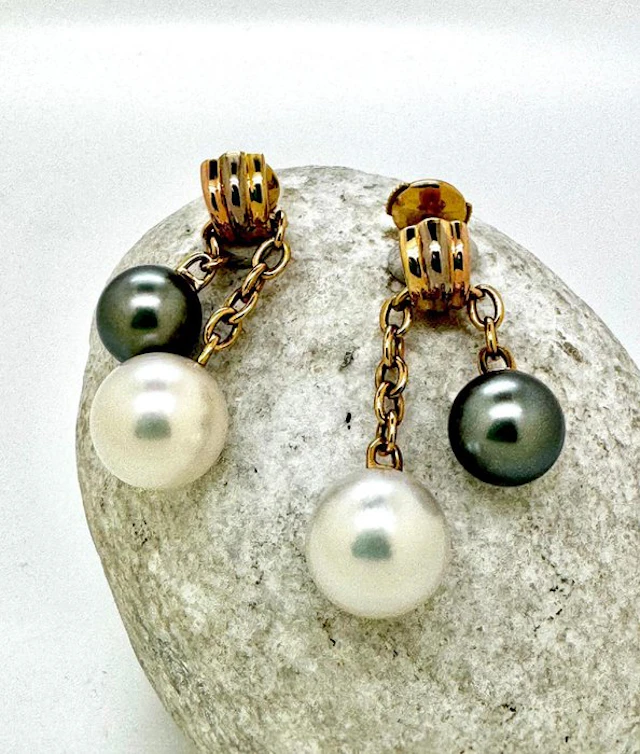 Cartier - Earrings - collezione Trinity - 18 kt