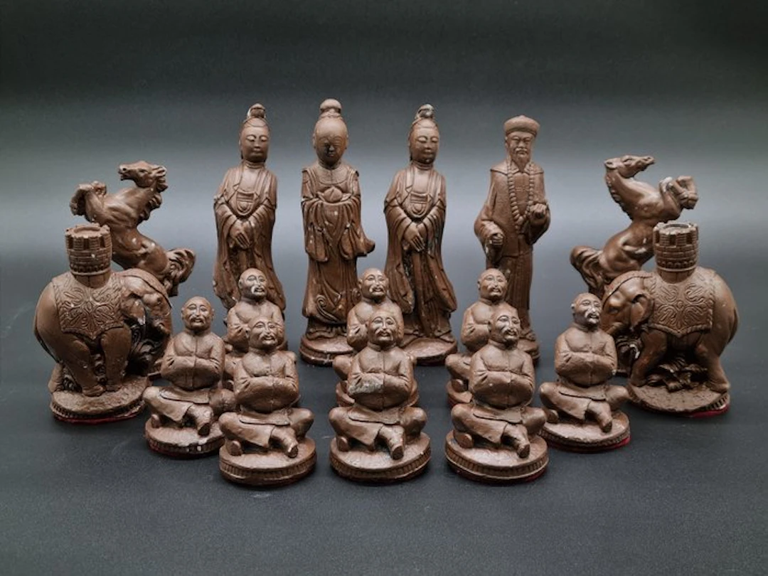 Chinesisches Schachfiguren-Set – Große Gipsfiguren 16 cm - Chess set