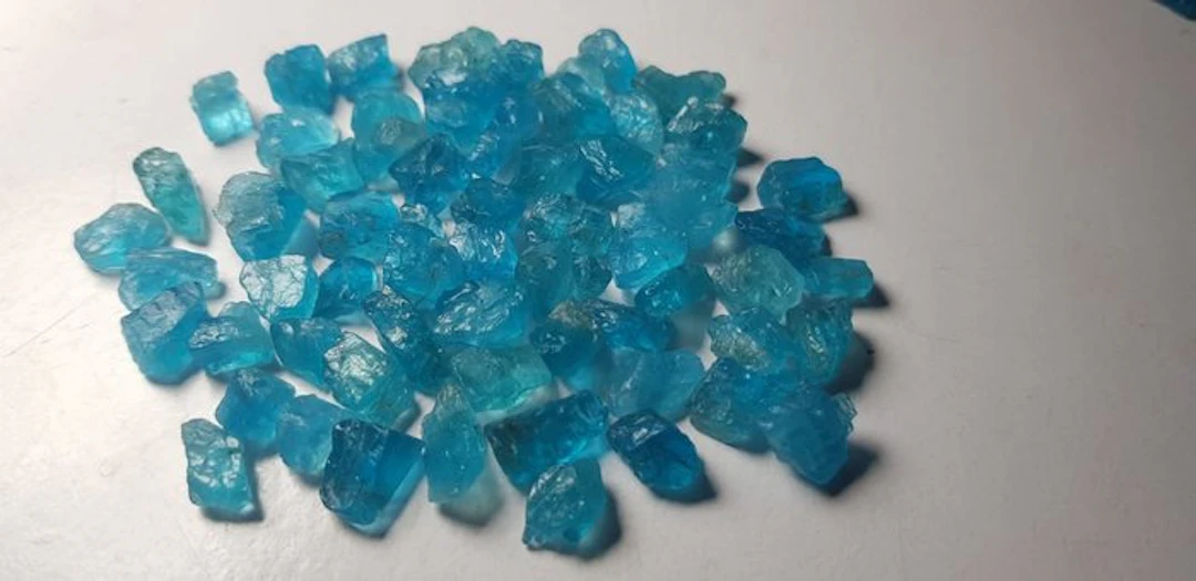 Blue Color Cabochon Quality Appetite Rough- 48 g - (78)