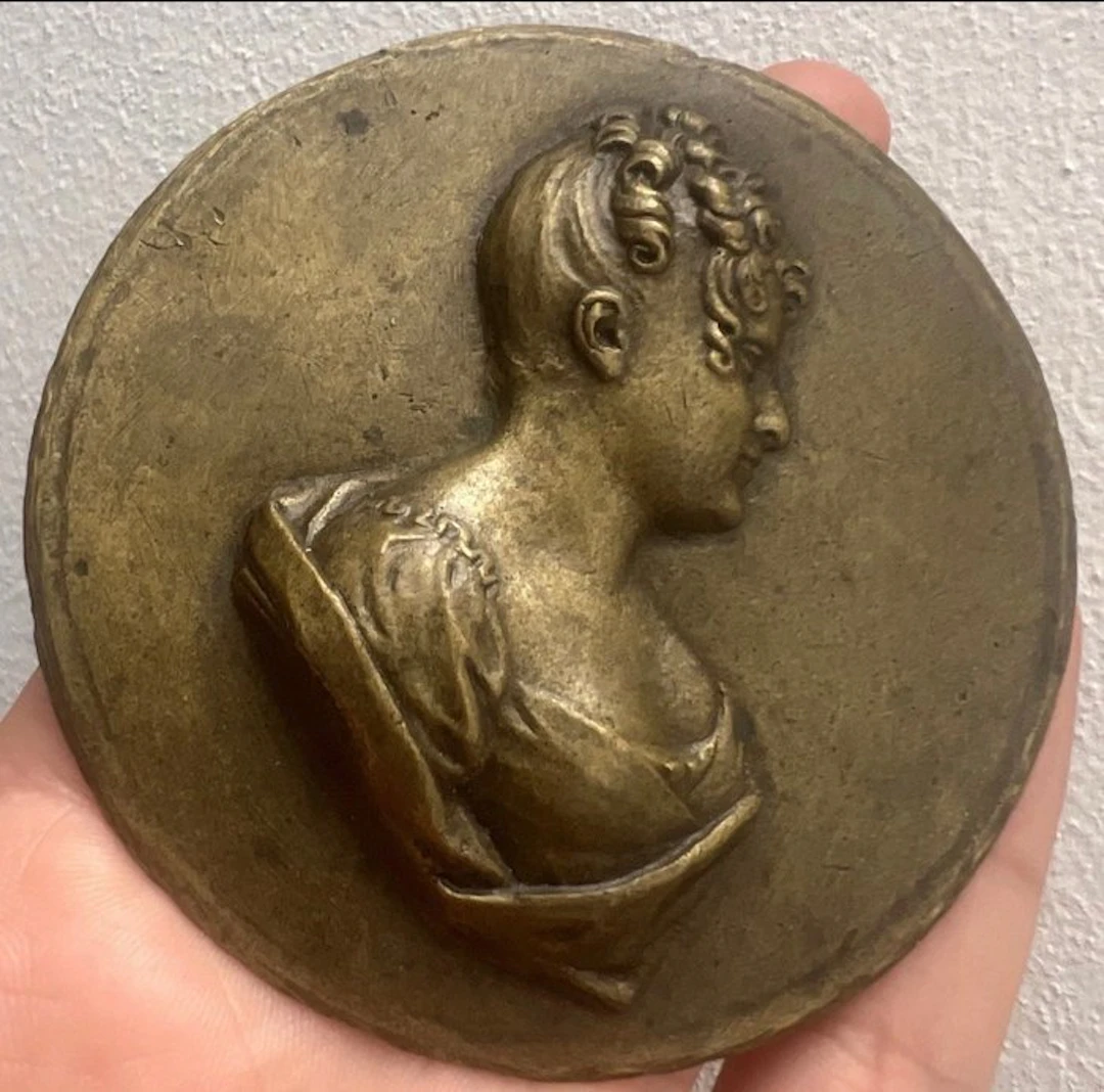 France. Medal One-sided medallion in cast bronze with...