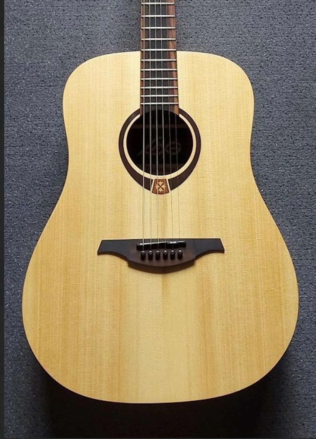 Lag - Tramontane T70D Gloednieuwe Dreadnought - - Acoustic guitar