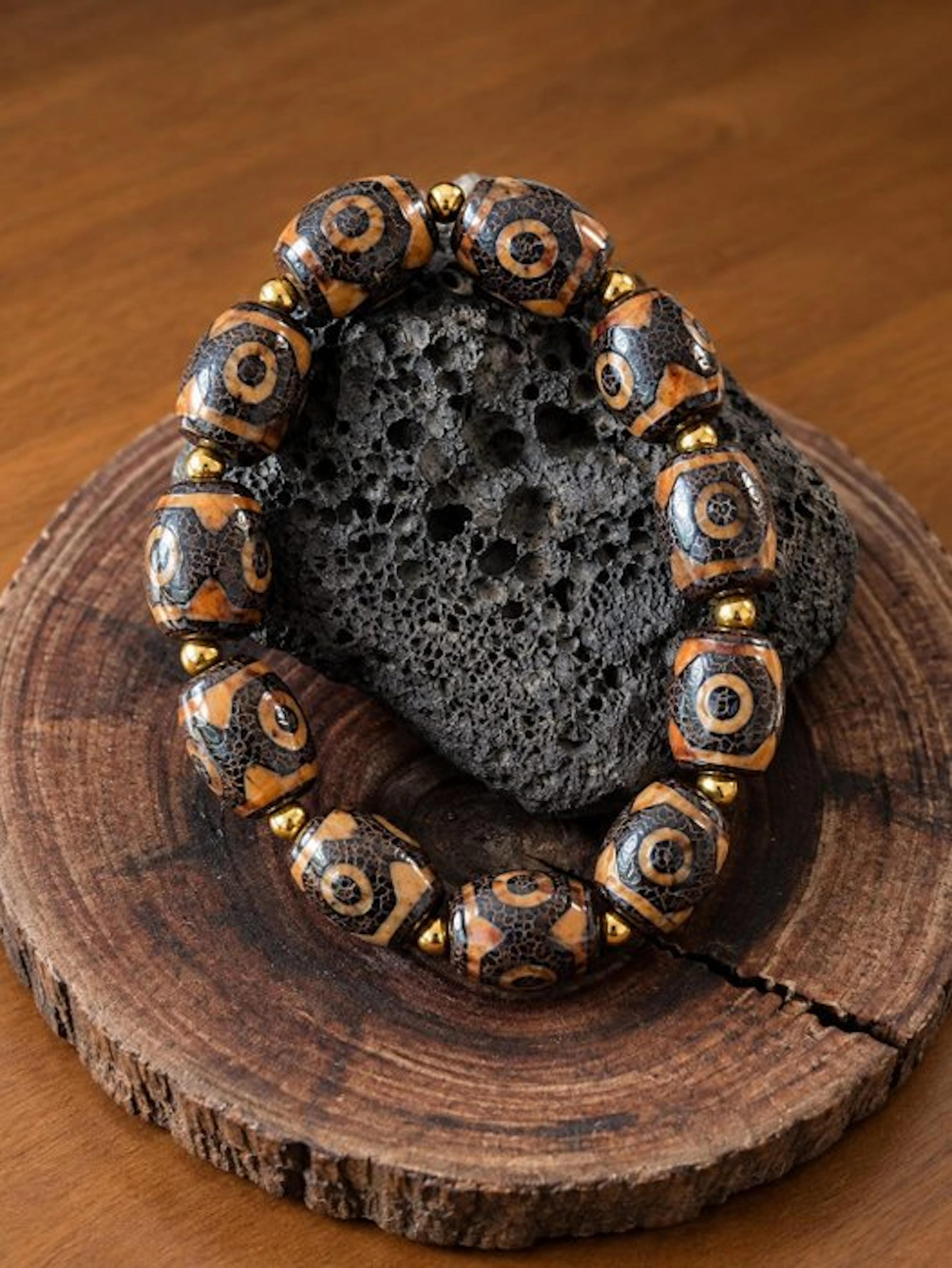 Natural Dzi Tibetan Bracelet – Protection