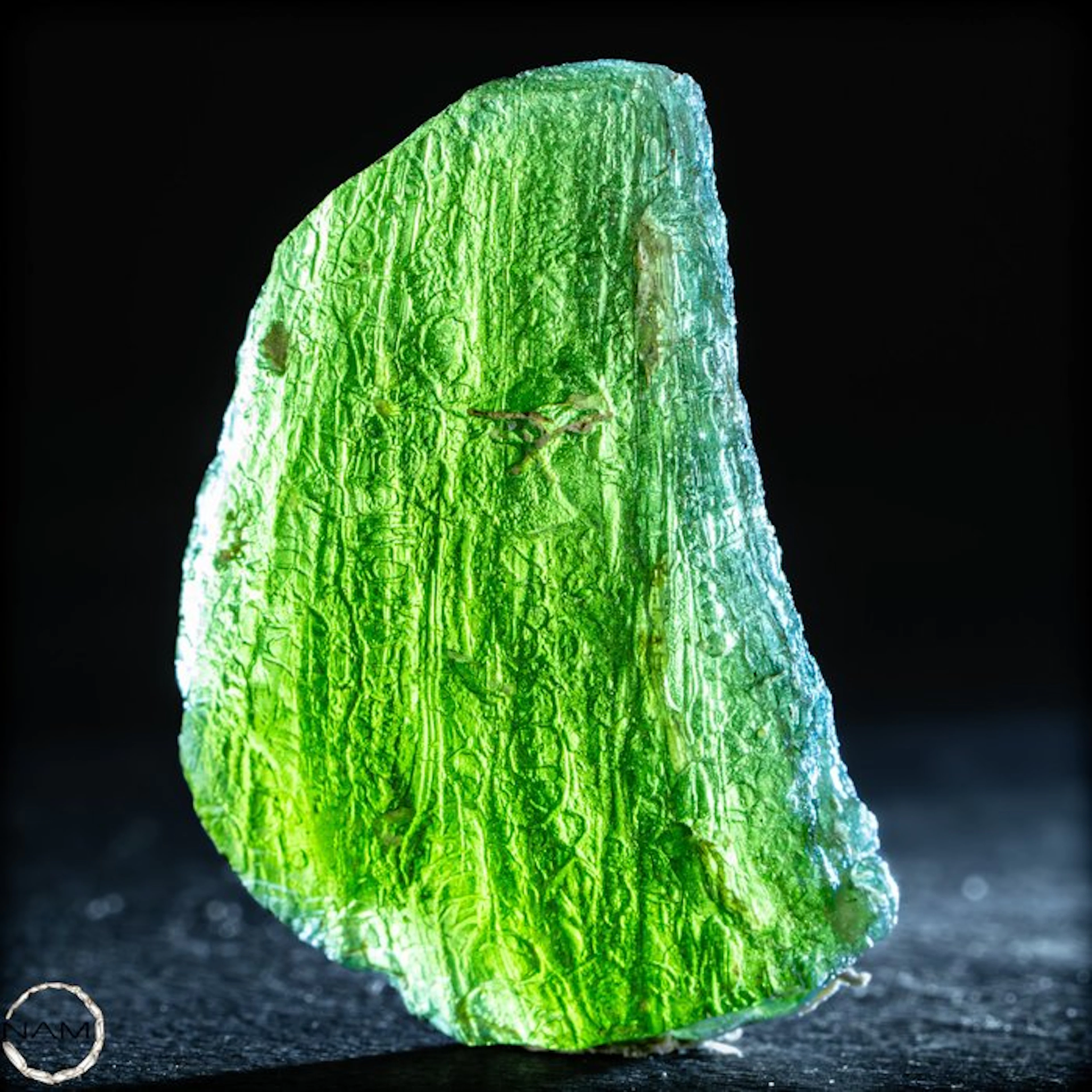 Natural Moldavite - Exceptional rough stone with an...