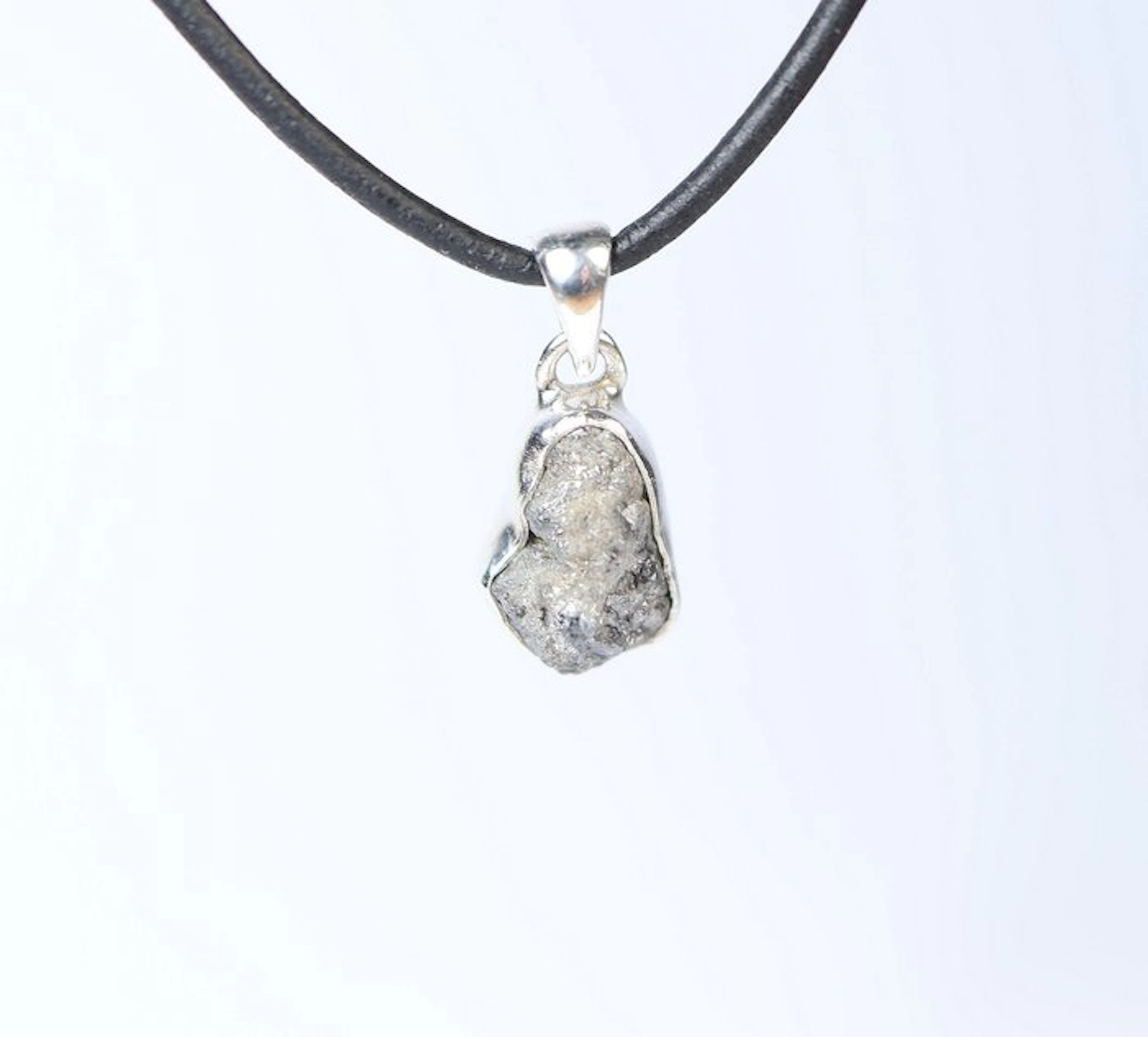 Rough diamond / Pendant / new- 1.66 g - (1)
