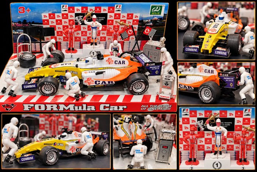 2000 - Grand diorama of car racing.