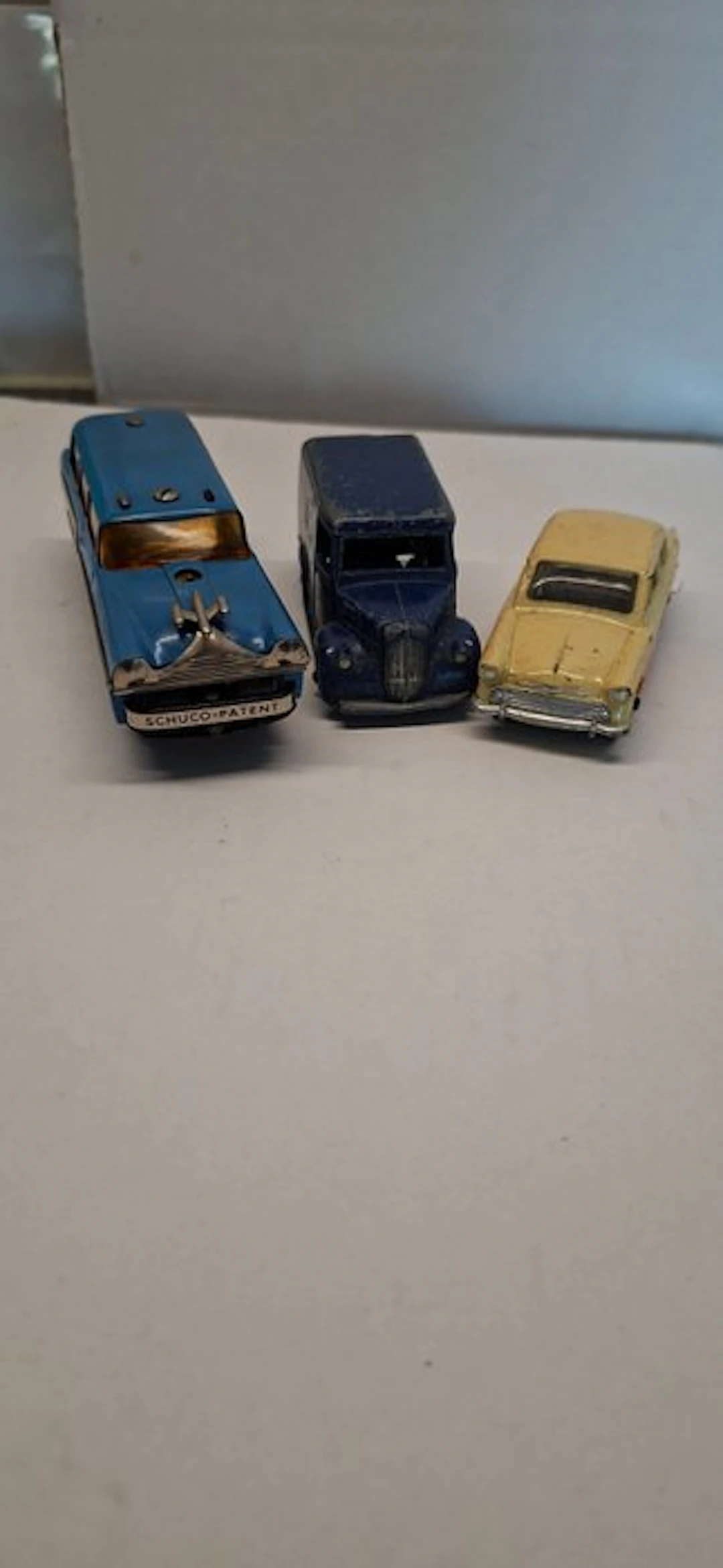 Schuco, Dinky Toys 1:24 - Model car (3) - Dinky Toy Trojan 453