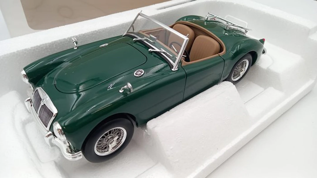 Norev 1:18 - Model car - MGA 1955 - (cod.Y6)