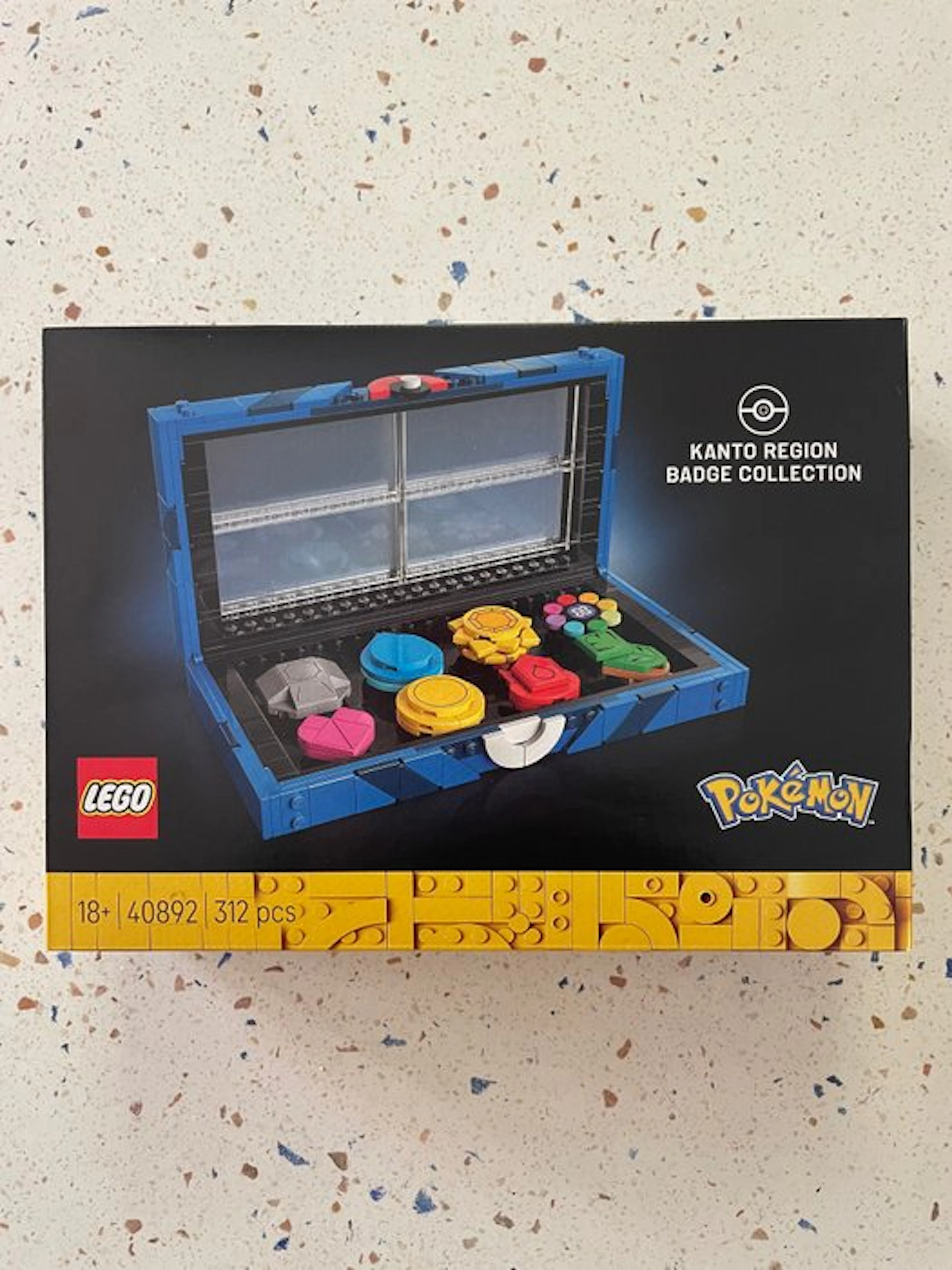 LEGO Set - 40892 - Pokémon - Kanto Region Badge Collection