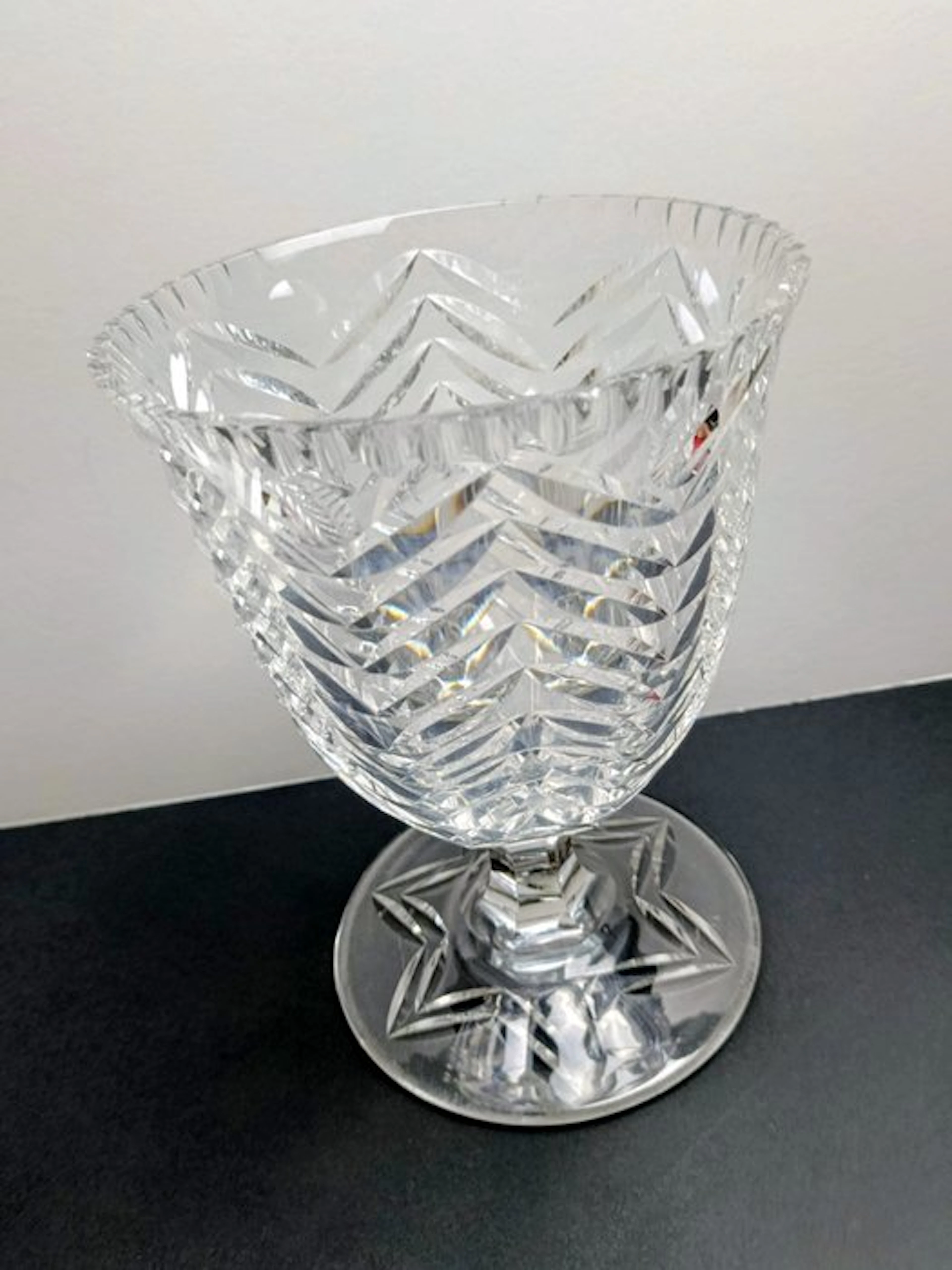 Val Saint Lambert - Vase - Crystal - Height 27 cm, Ø 20 cm, weight 3.3 kg