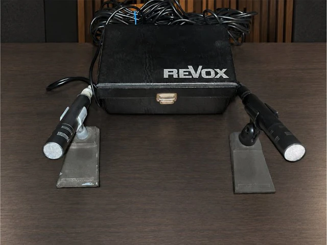 Revox, Revox M3500 – Coppia di microfoni vintage nero e argento
