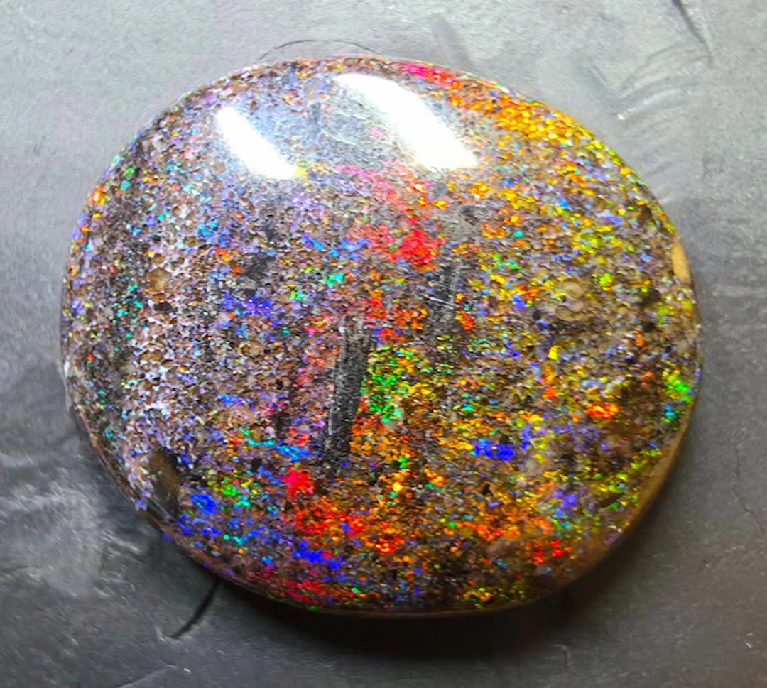 Opal Cabochon - Height: 18 mm - Width: 16 mm- 1.66 g - (1)