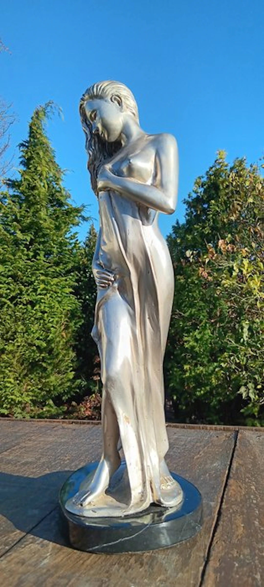 Sculpture, jonge vrouw in zilverbrons - 44 cm - Silvered bronze