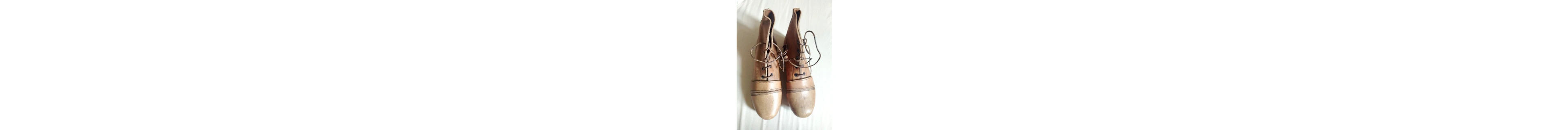 Sports shoes