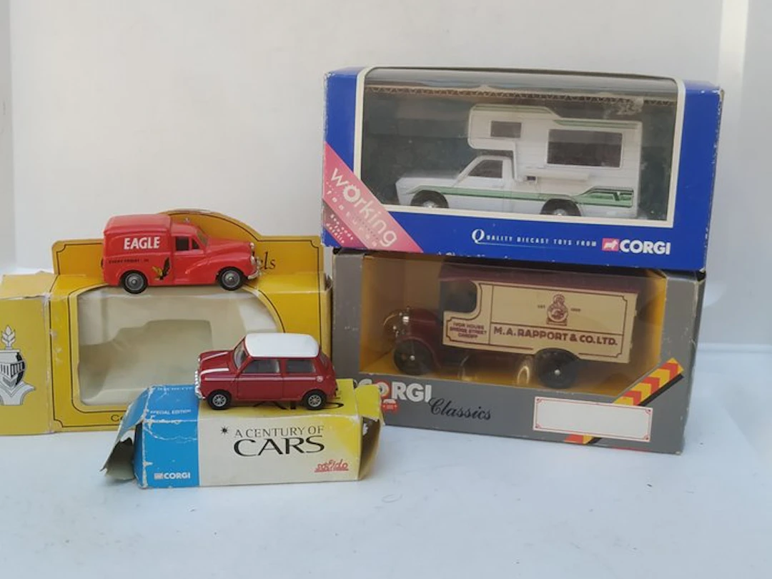 Corgi 1:43 - Model sports car (8) - Original Issue...