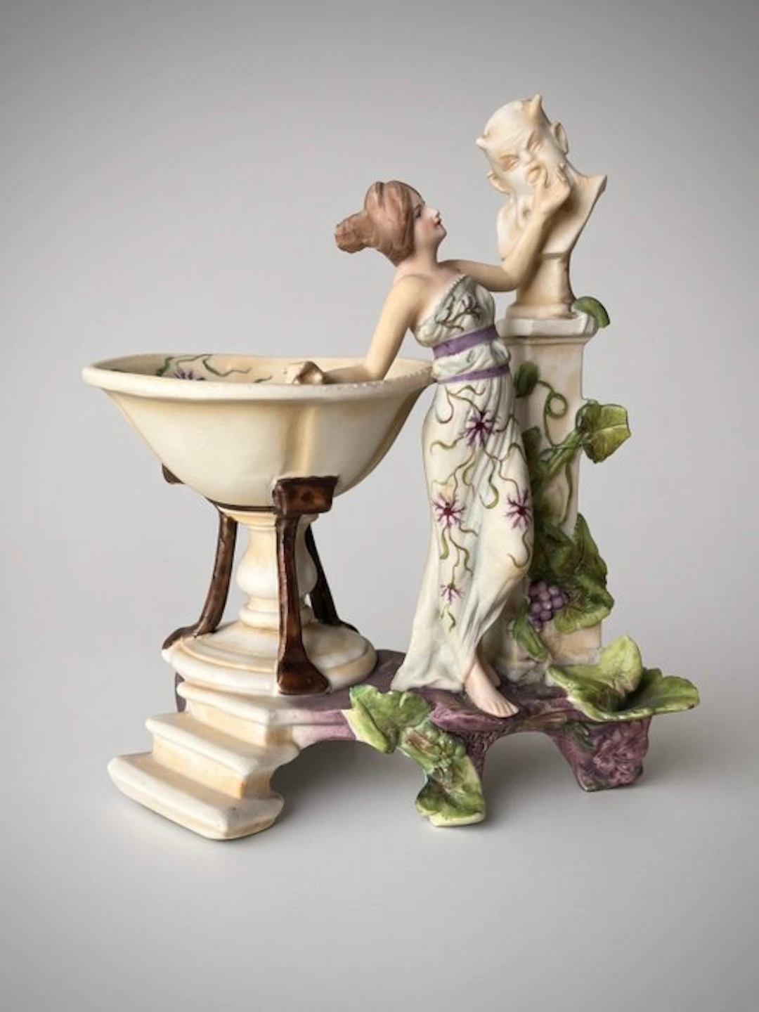 Figurine - Art Nouveau (Jugendstil) figural porcelain - Porcelain