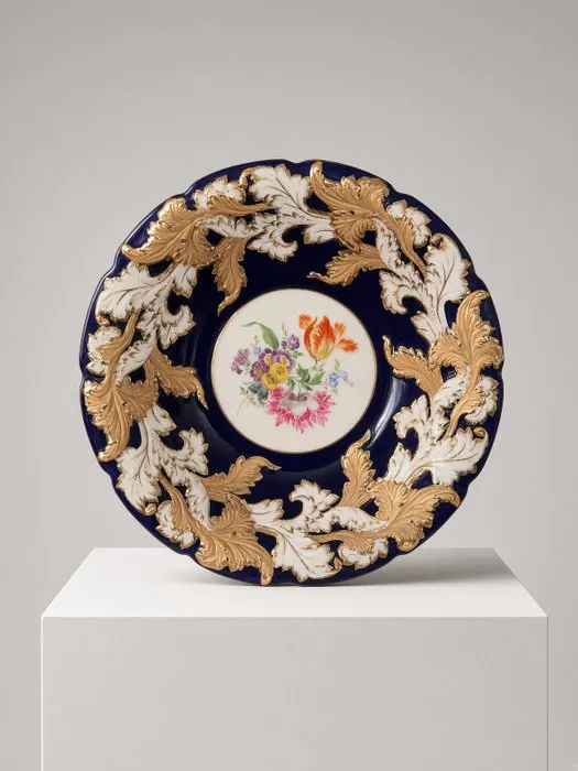 Meissen - Wall plate - A Fine Meissen Porcelain "B-Form"...