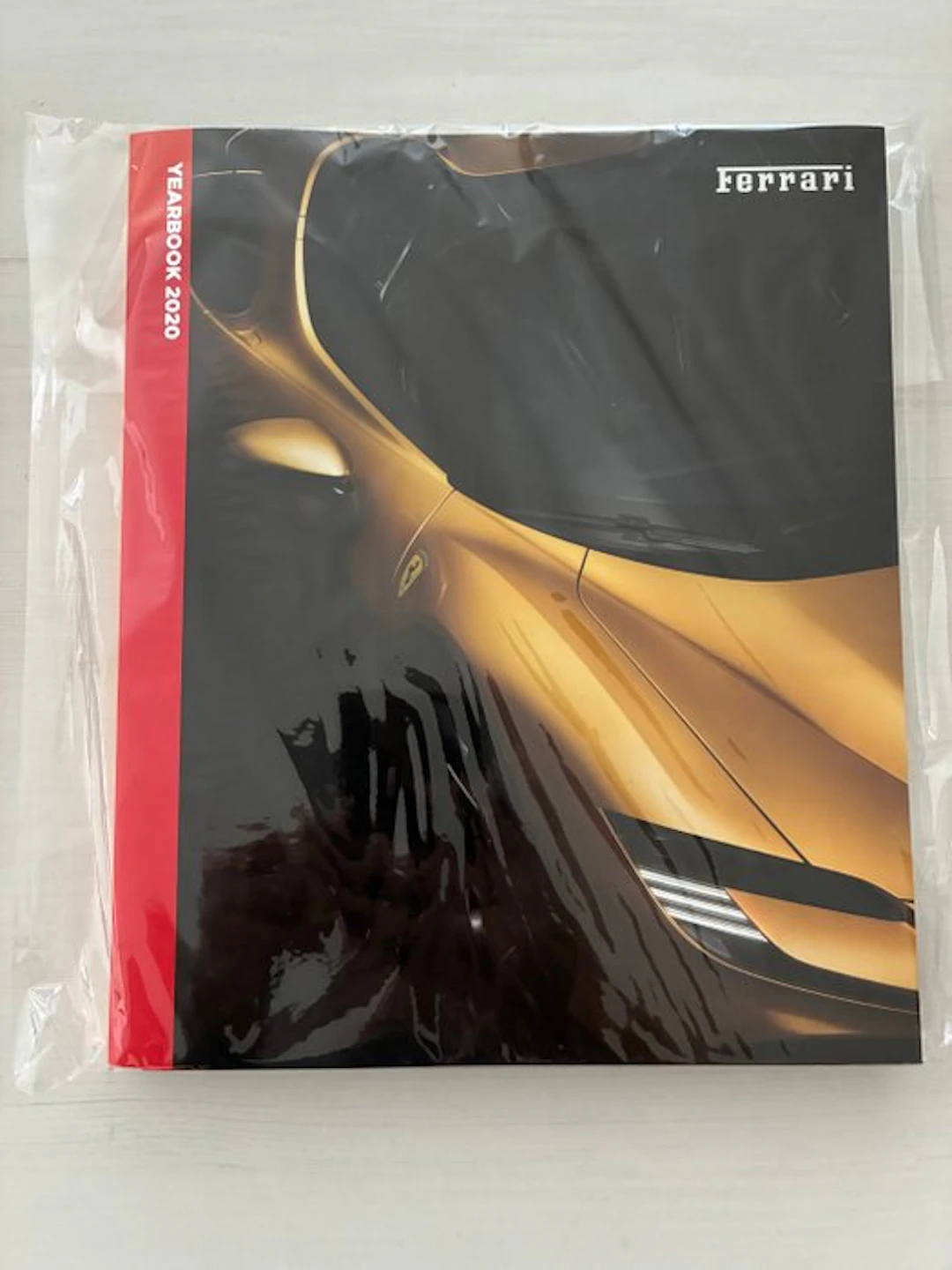 Ferrari - FERRARI Yearbook 2020 - Official Publication No
