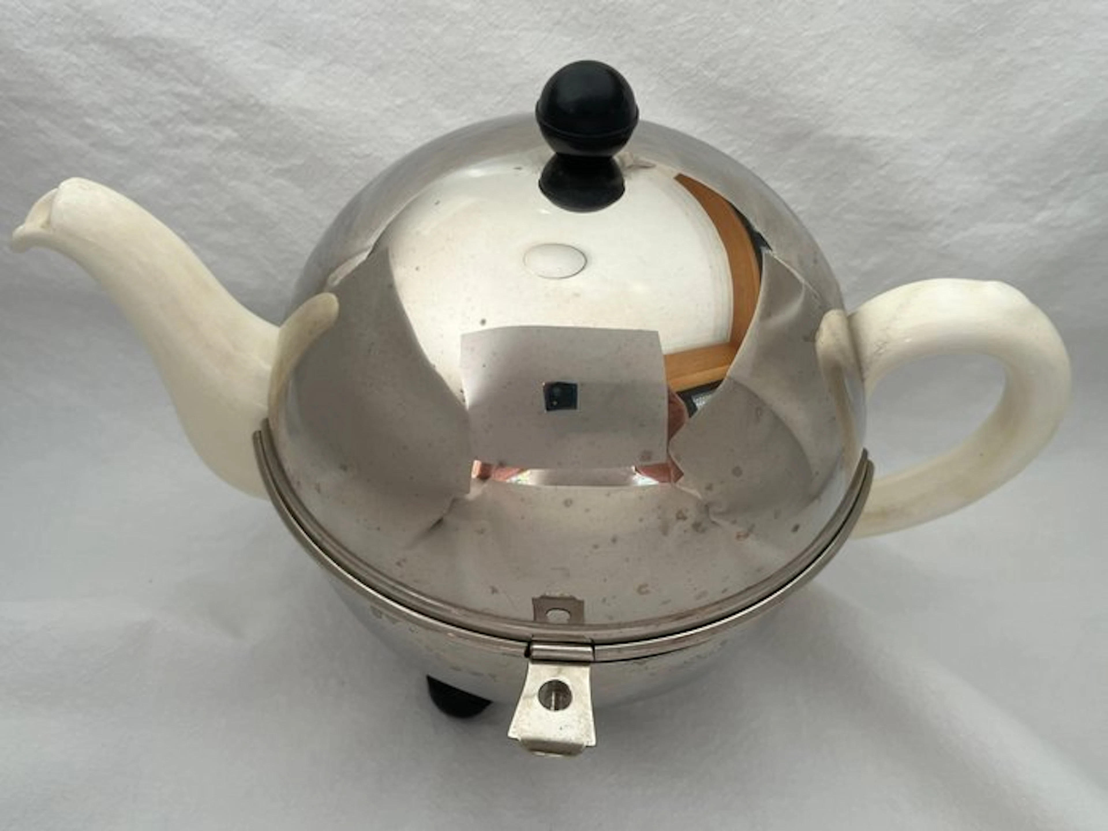 Benraad - Teapot - Chrome, Ceramic