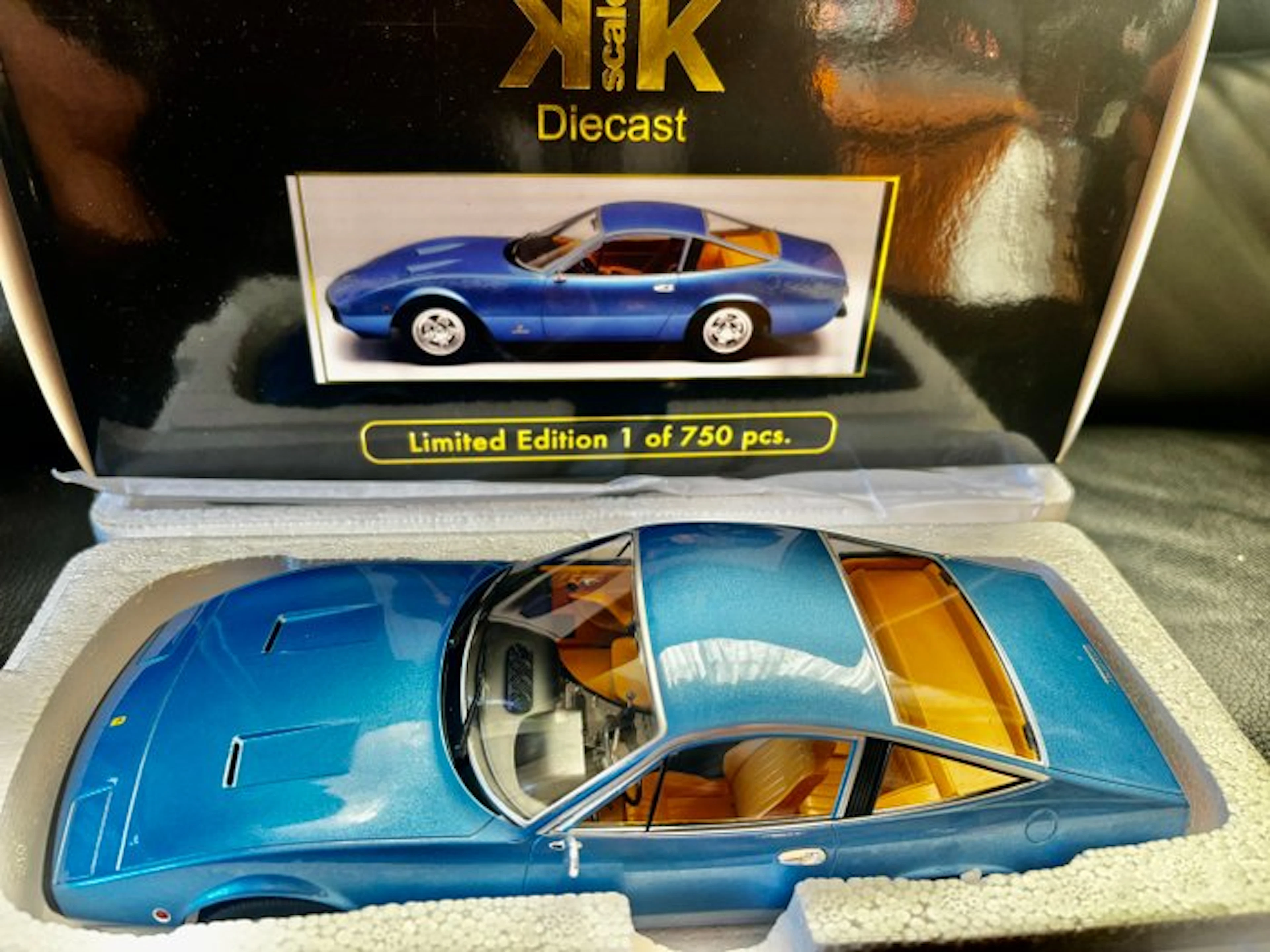 KK-Scale 1:18 - Model car - Ferrari 365 GTC/4 - Limited to 750 pieces