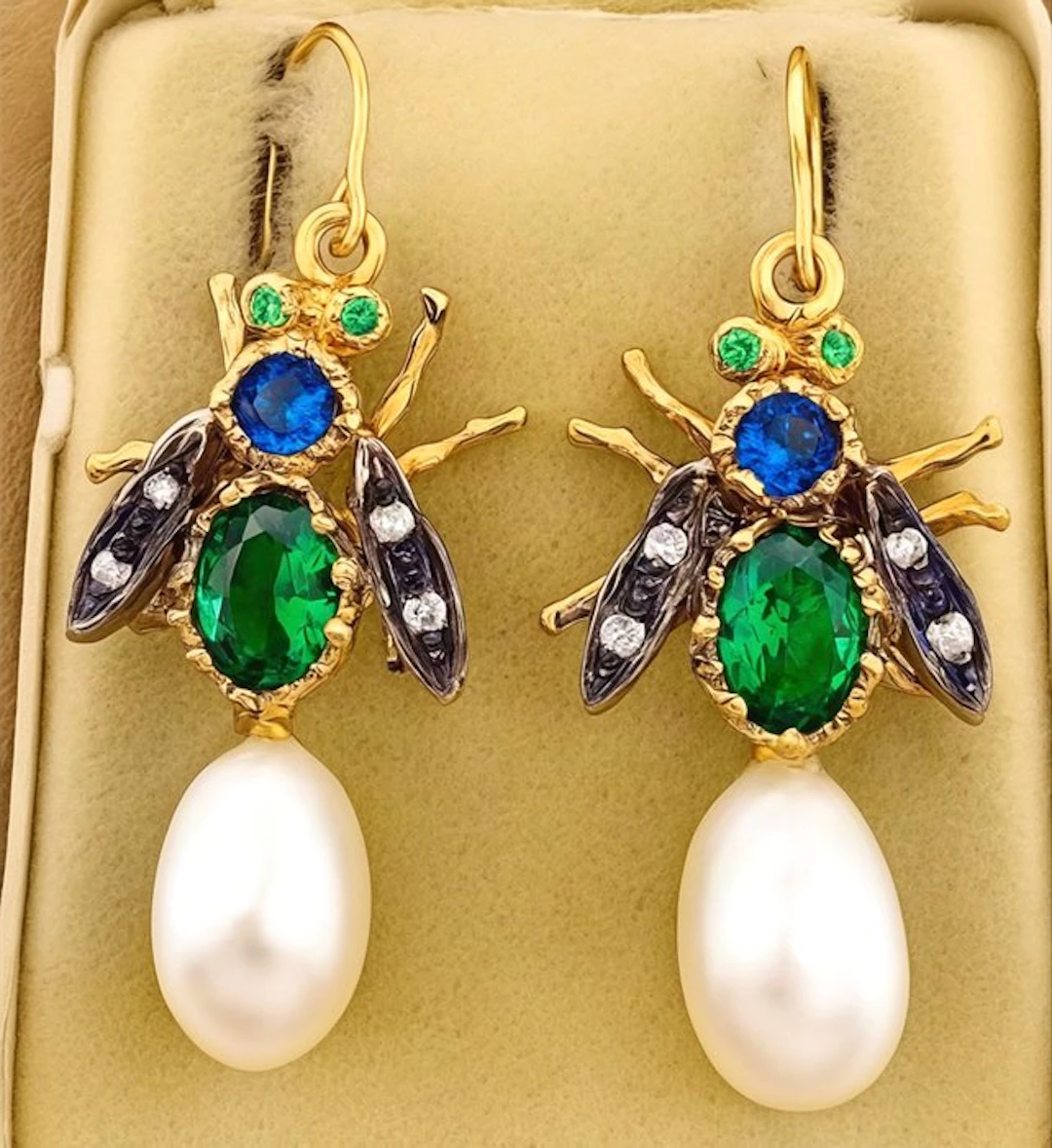 No reserve price - Earrings - 9 kt. Yellow gold, Silver Emerald - Diamond