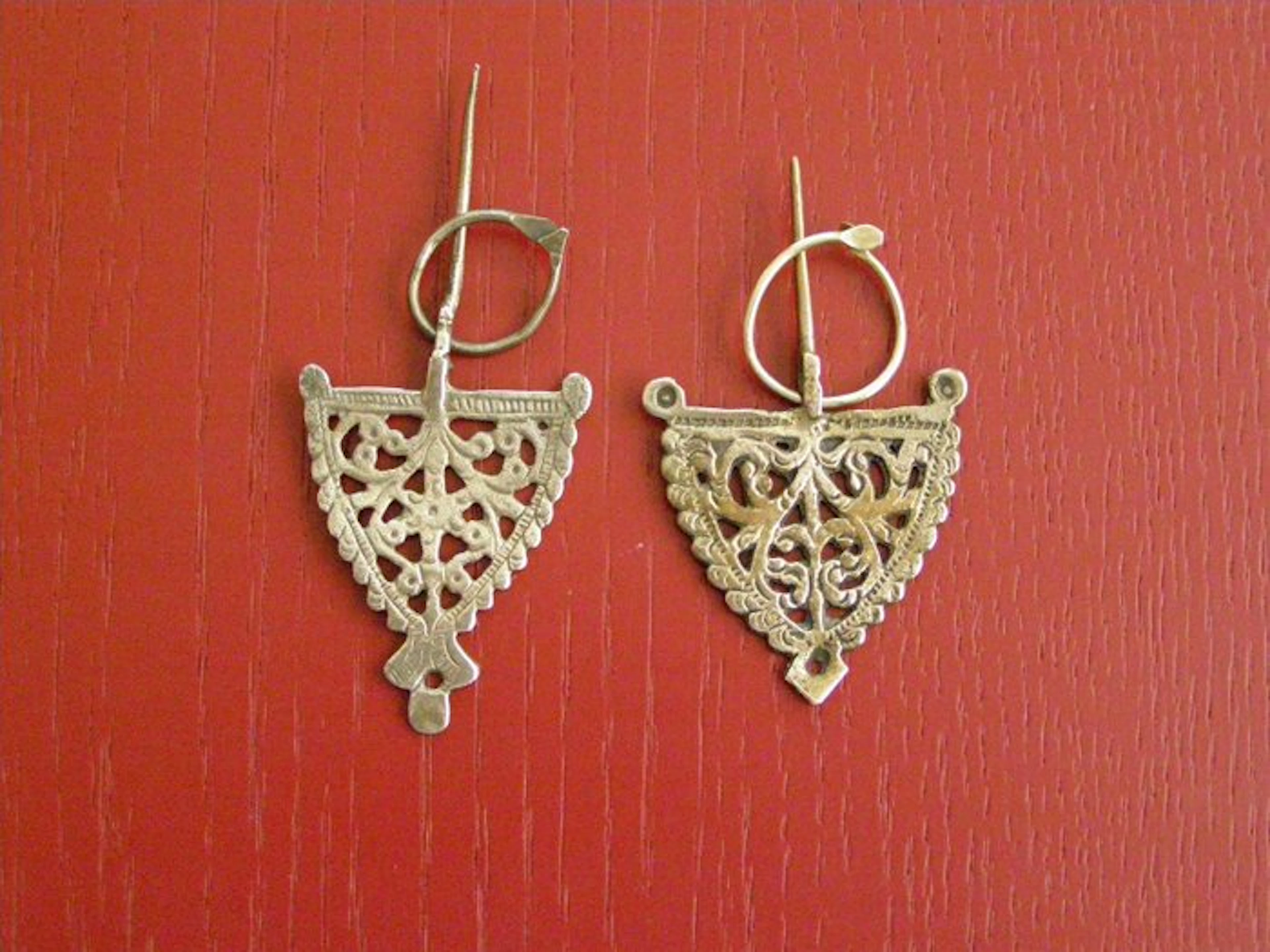 Amazigh Berber fibula - Silver-colored metal