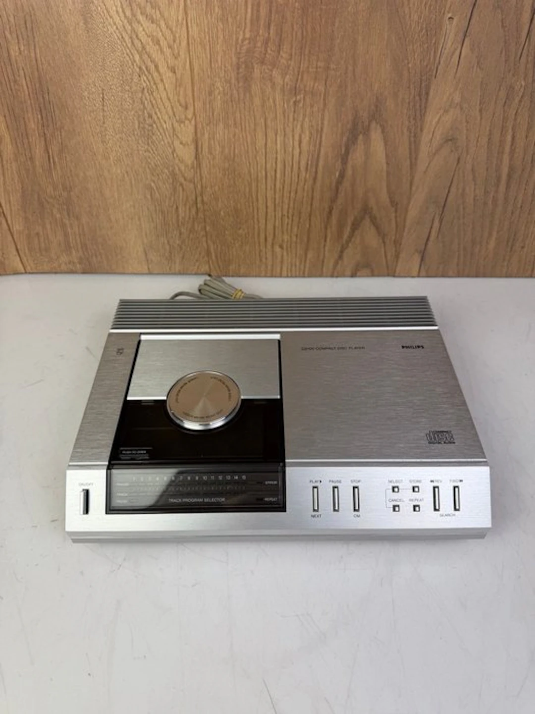 Philips - CD-100 - CD player