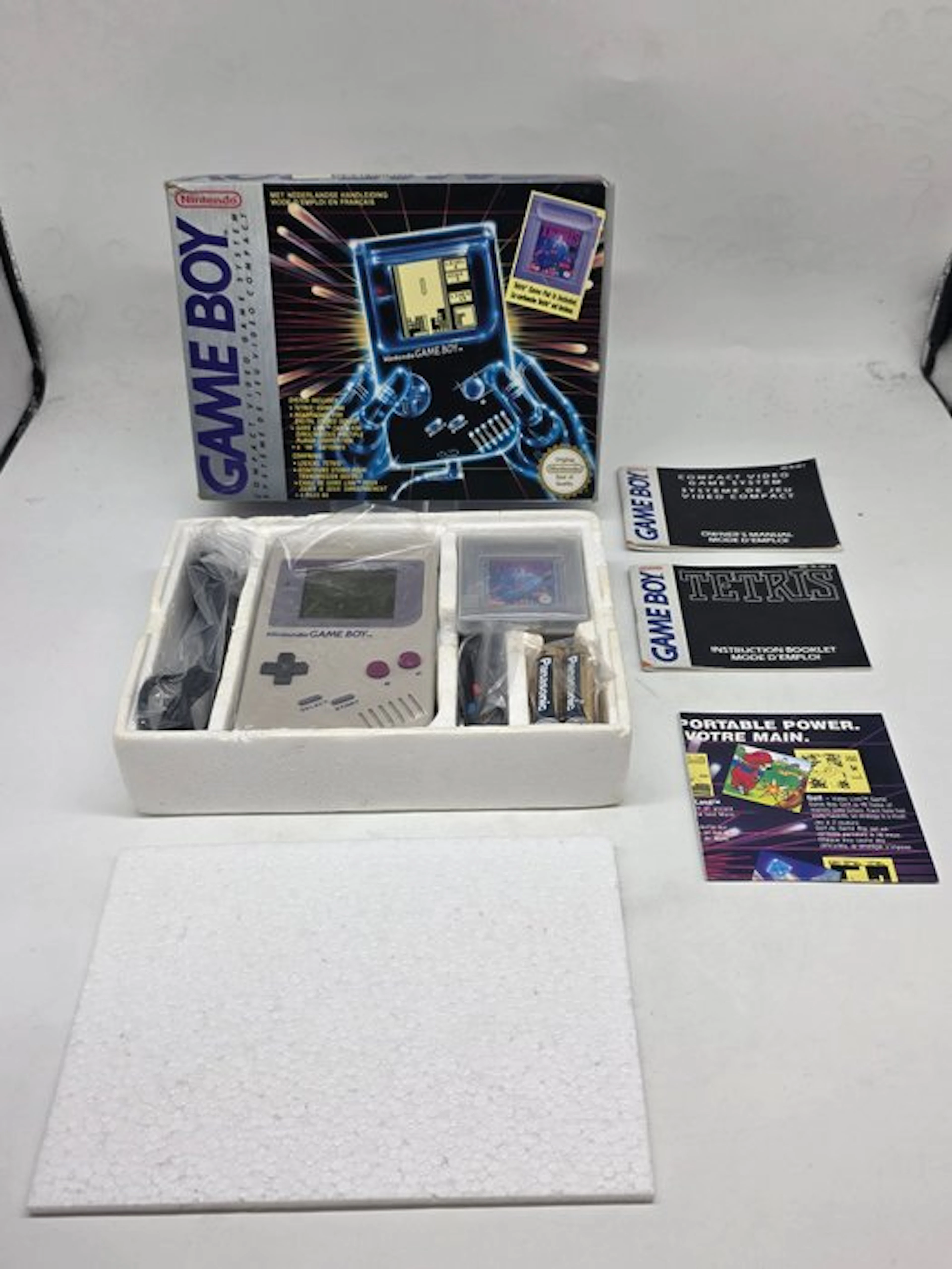 Nintendo - Gameboy Classic - FS - DMG-01 - 1989...