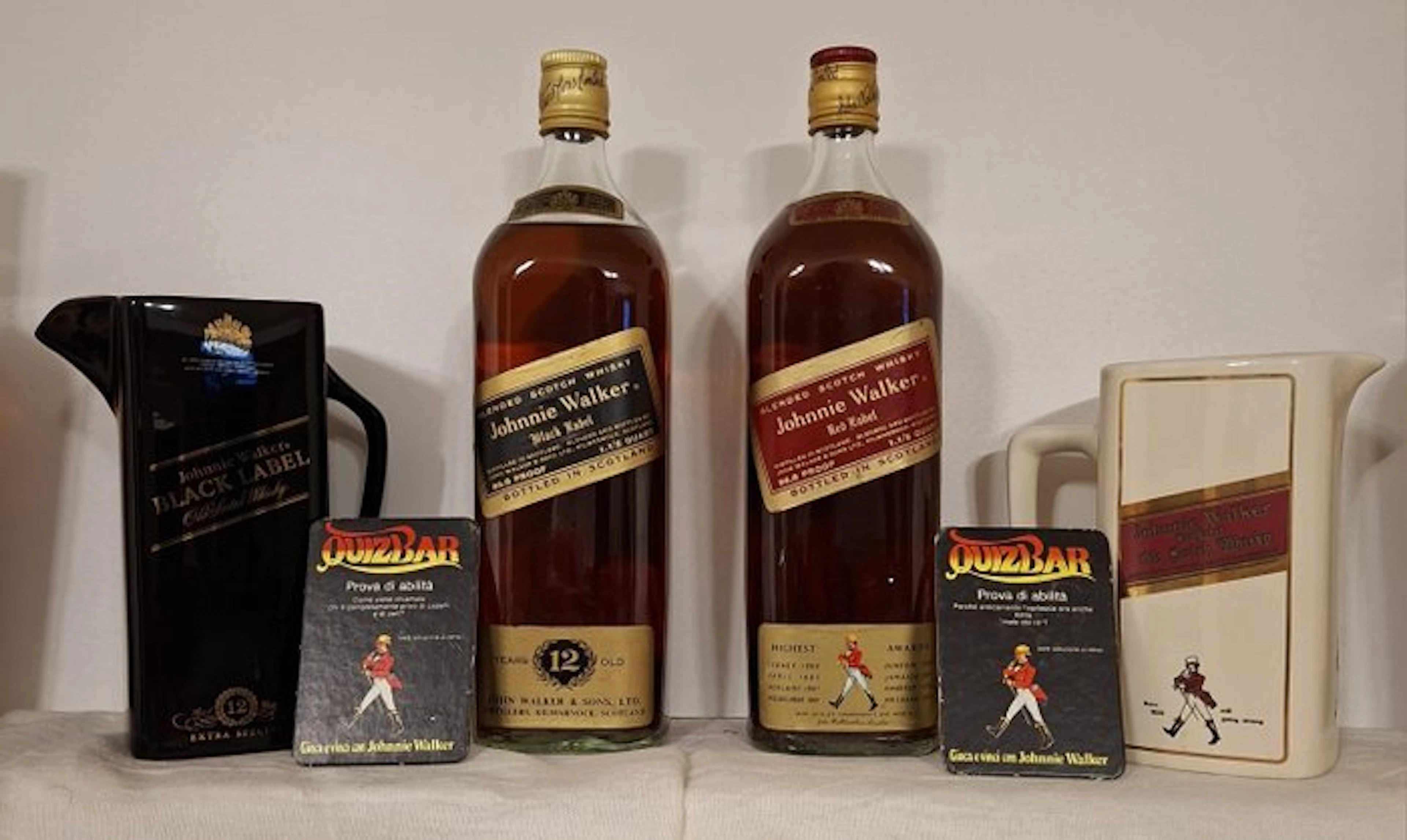 Johnnie Walker Red Label & Black Label 12 years old w/...