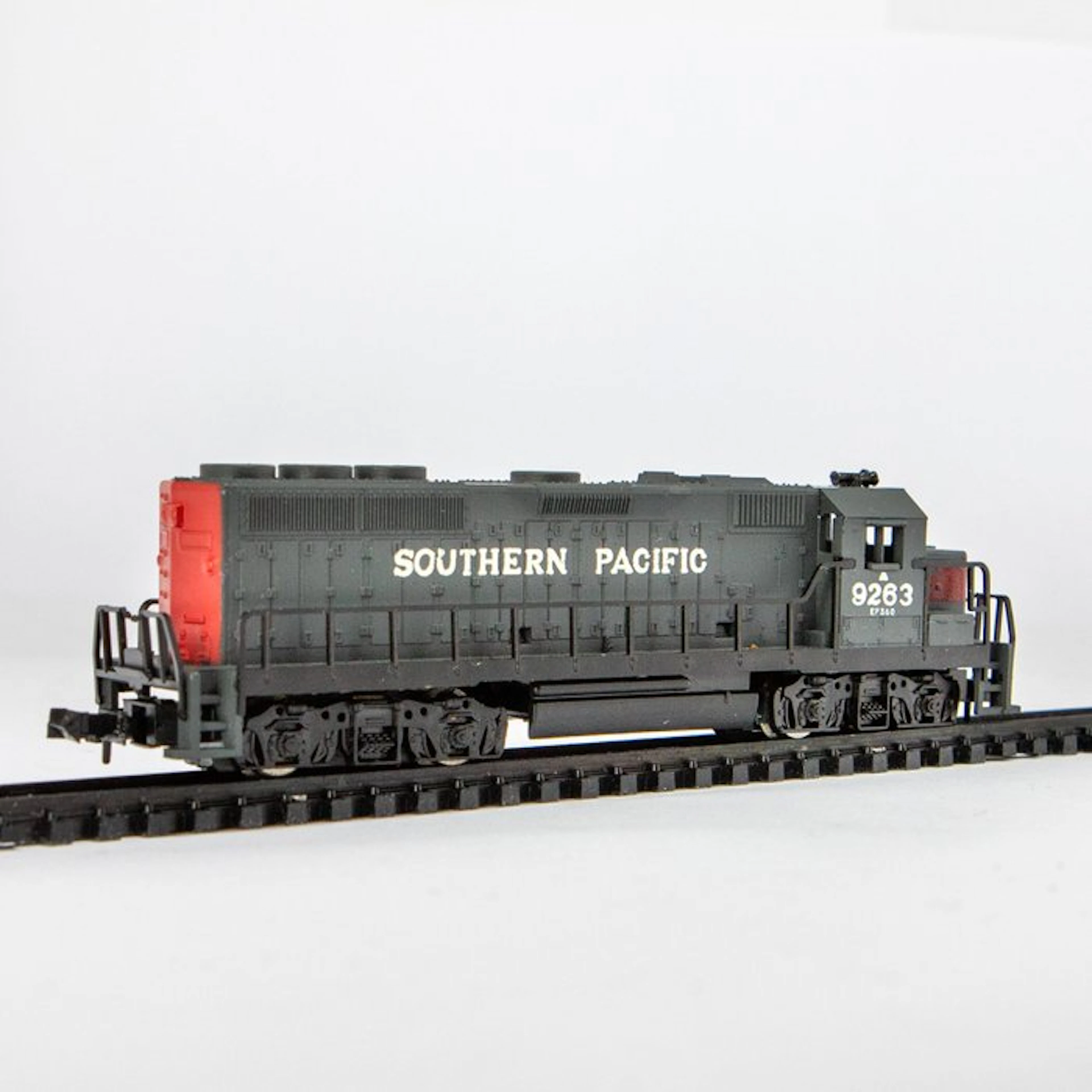Atlas N - 2175 - Diesel locomotive (1) - Diesel engine...