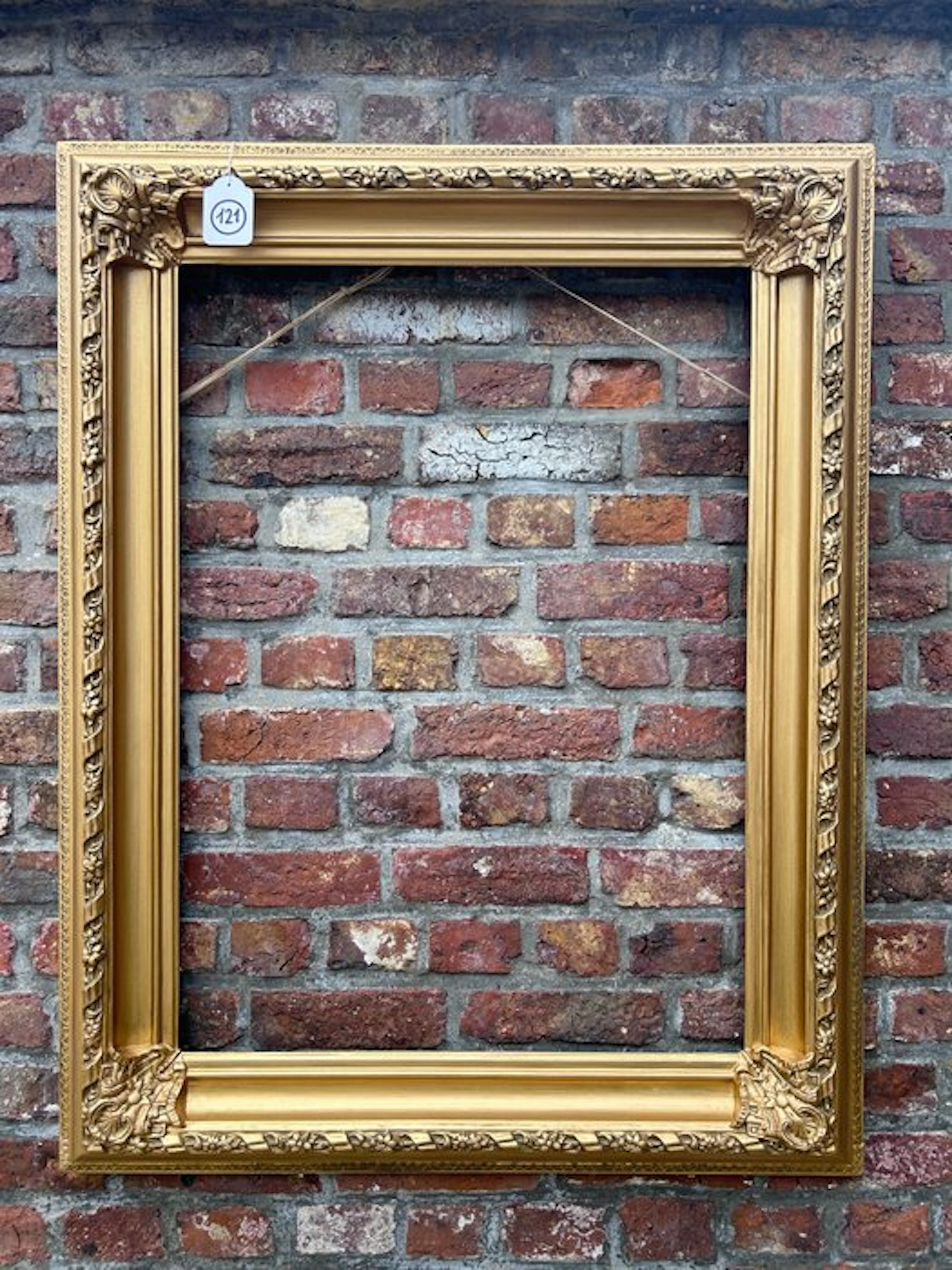 Frame - 121. Large antique gold-gilded picture frame, for painting 90x65 cm