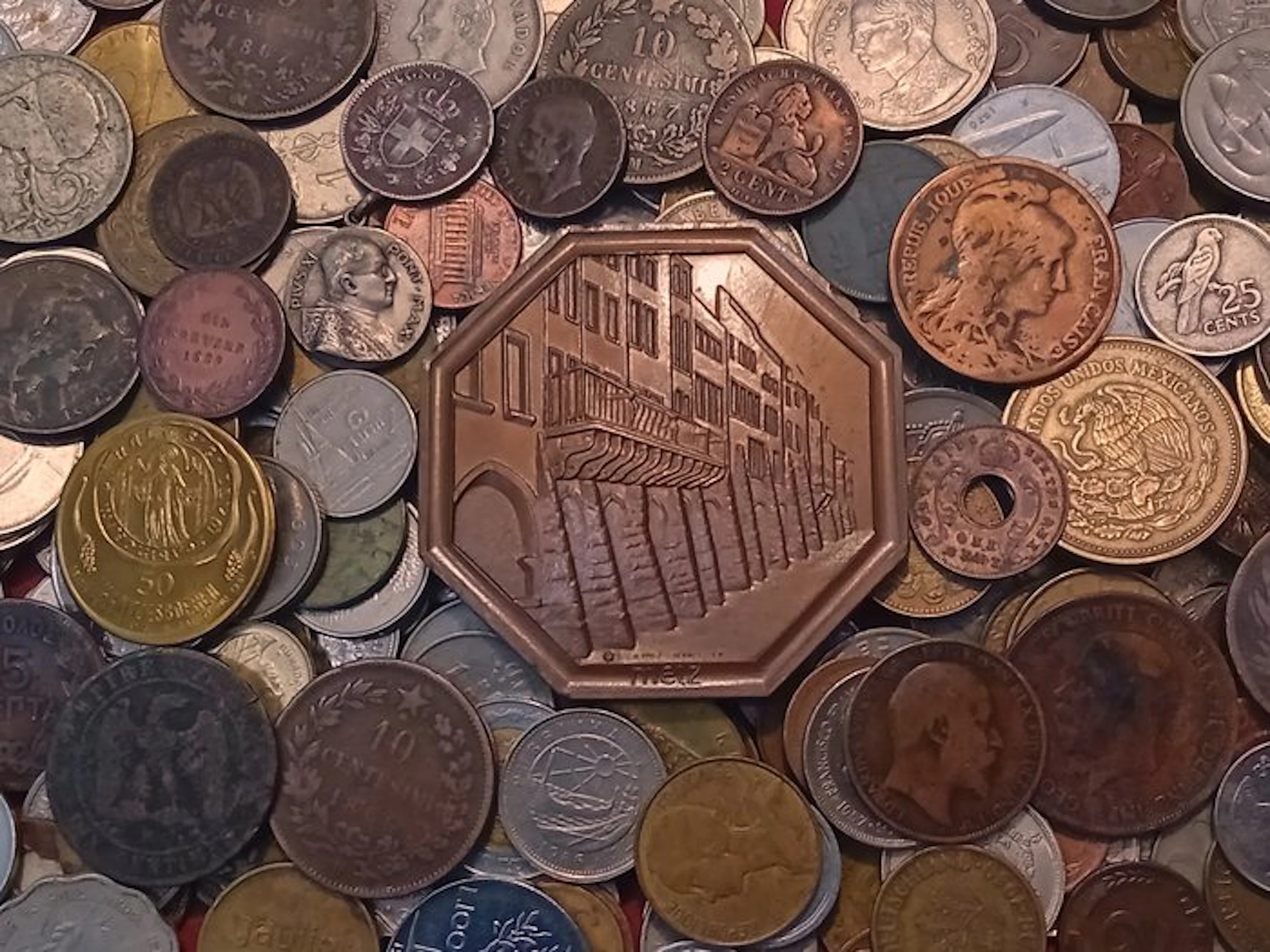 World. Large lot of World Coins, 1800 to présent. (No reserve price)
