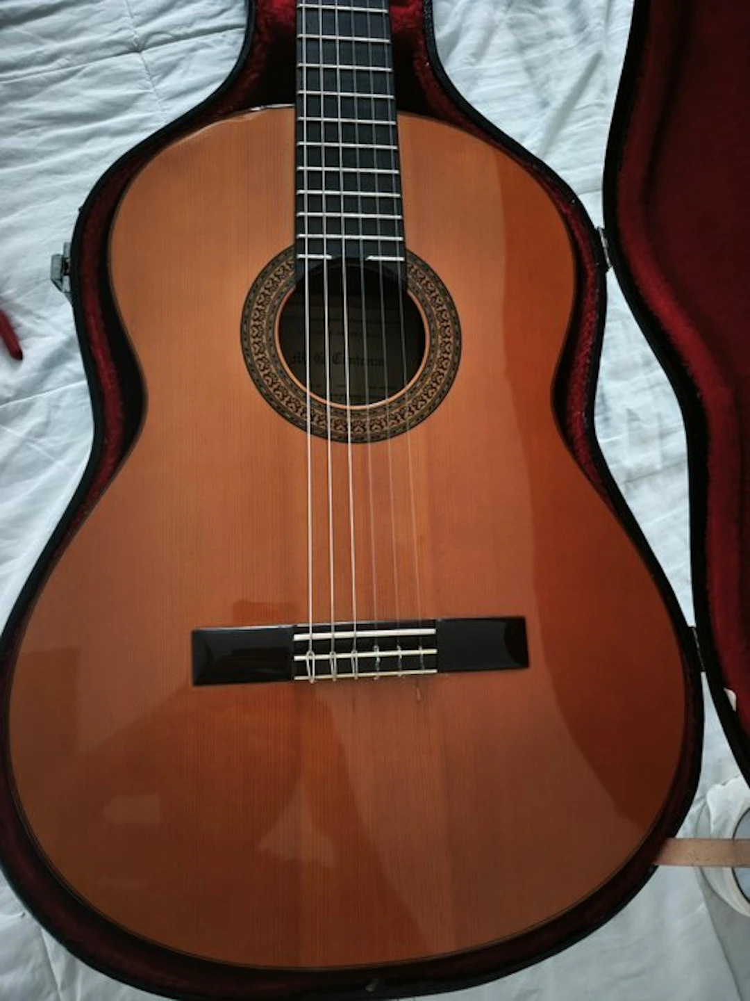 M. G. Contreras - - Classical guitar - 1985