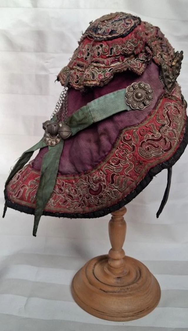 Traditional hand-embroidered children's hat - textile