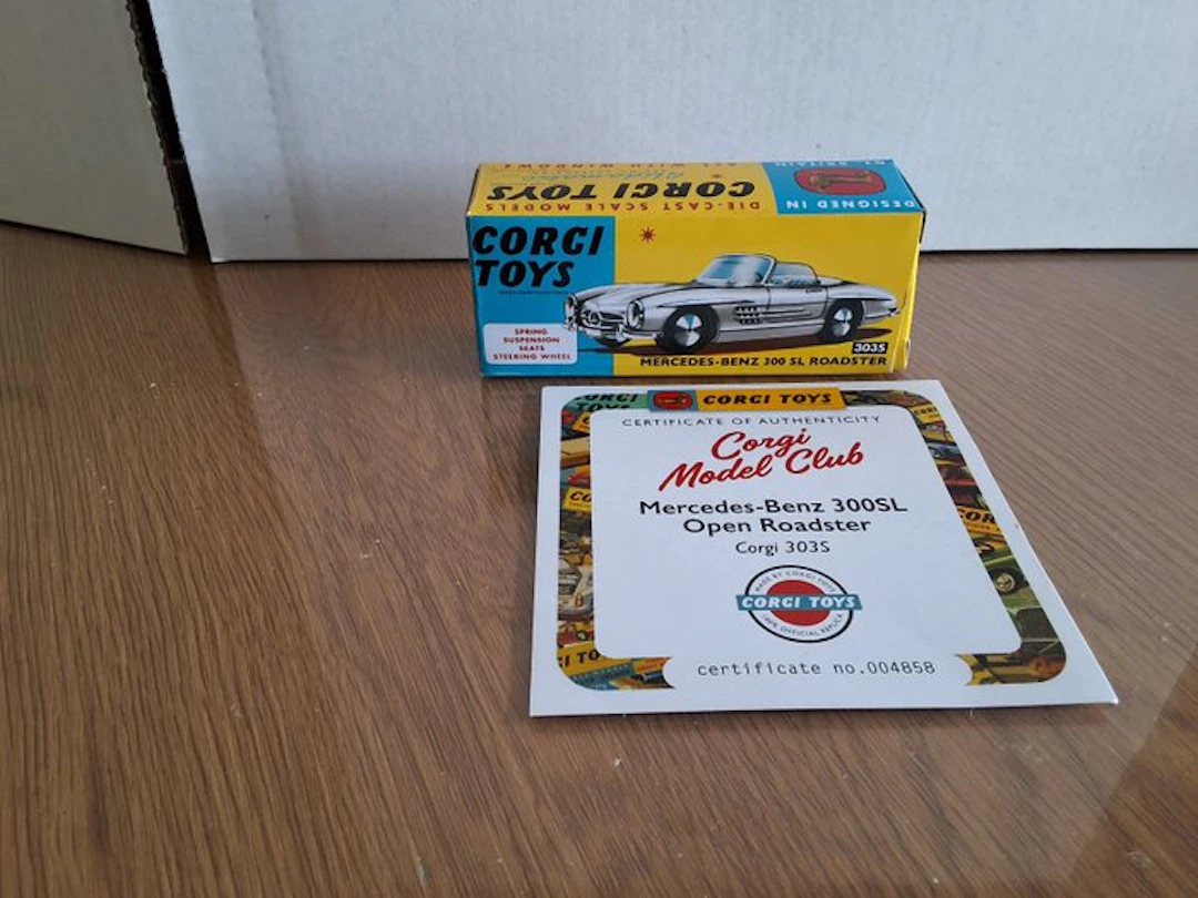 Corgi 1:43 - Model car - Mercedes-Benz 300SL Roadster...