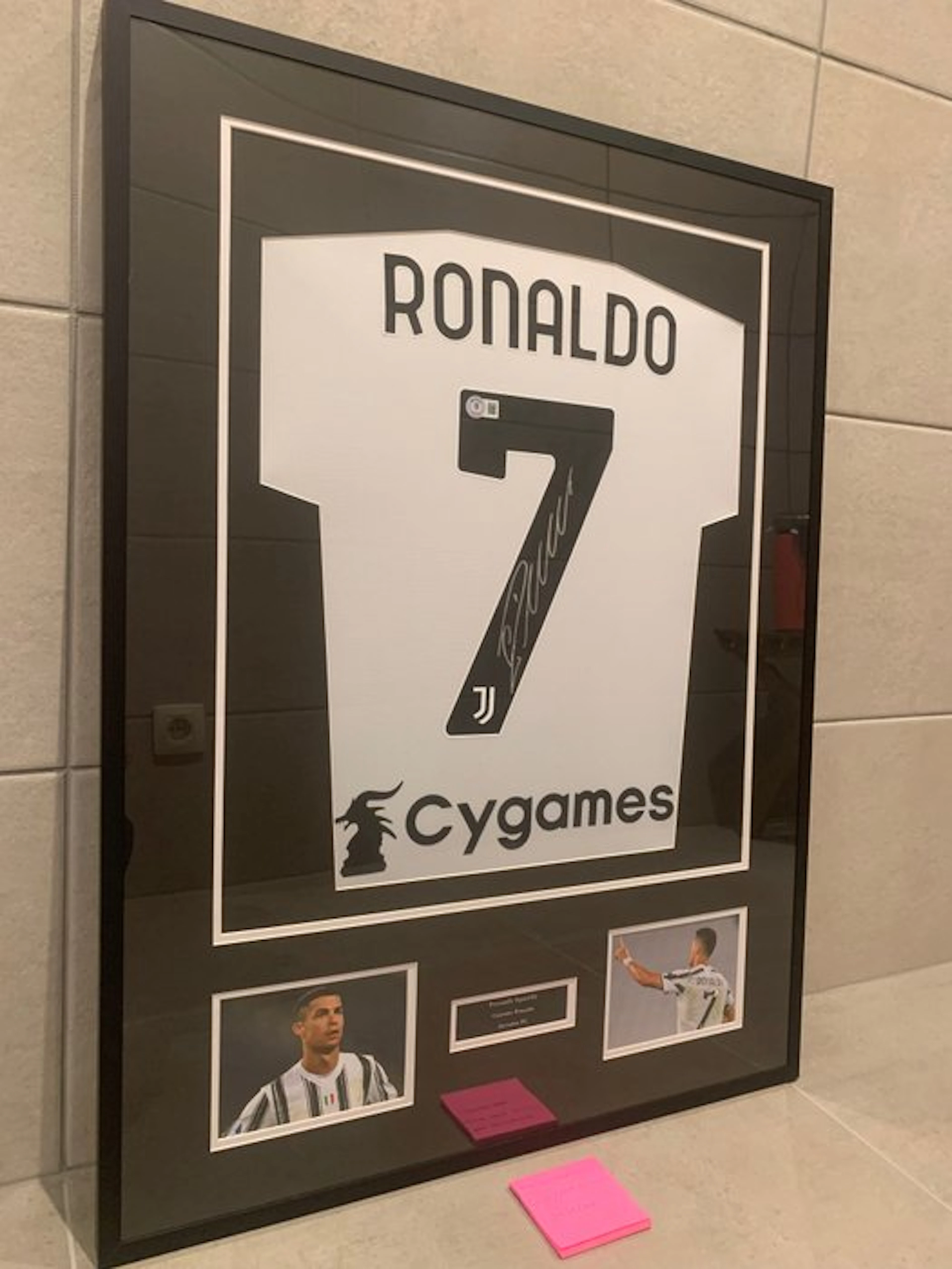 Juventus - Italian Football League - Cristiano Ronaldo - 2021 - Football shirt