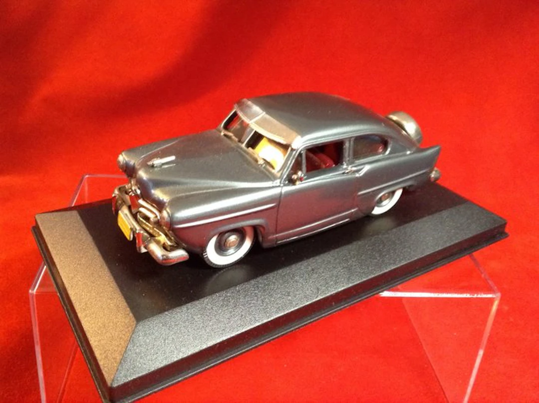 Goldvarg Collection 1:43 - Model sports car - ref