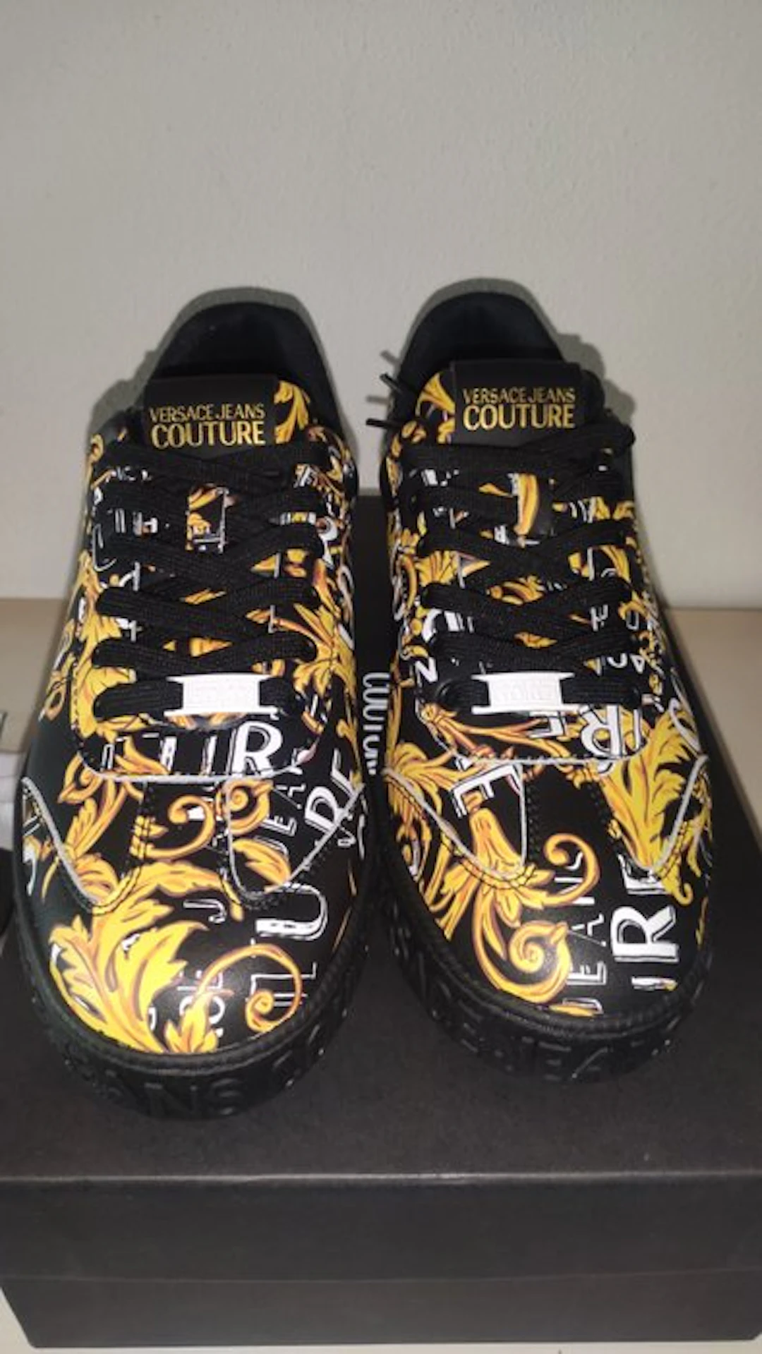 Versace Jeans Couture - Versace Jeans Couture sneakers...