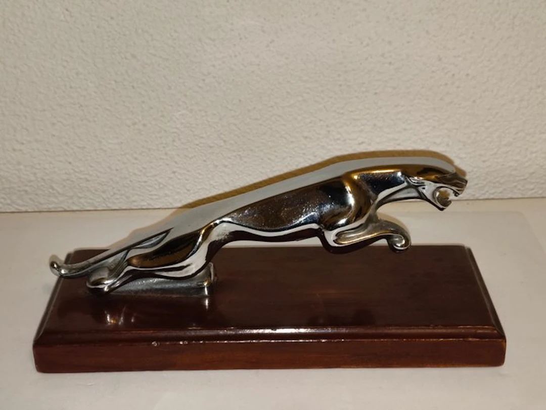 Emblem - Jaguar - Leaping Jaguar hood mascot - 1960