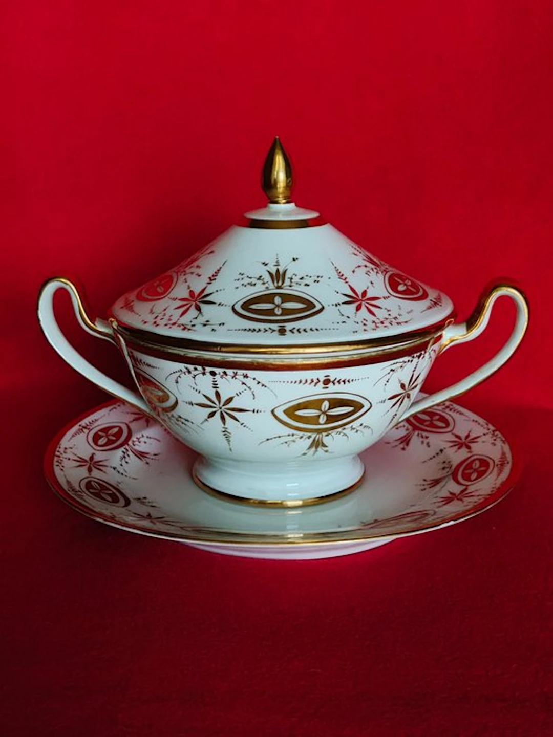 Decorative ornament - Porcelaine de Paris - France...