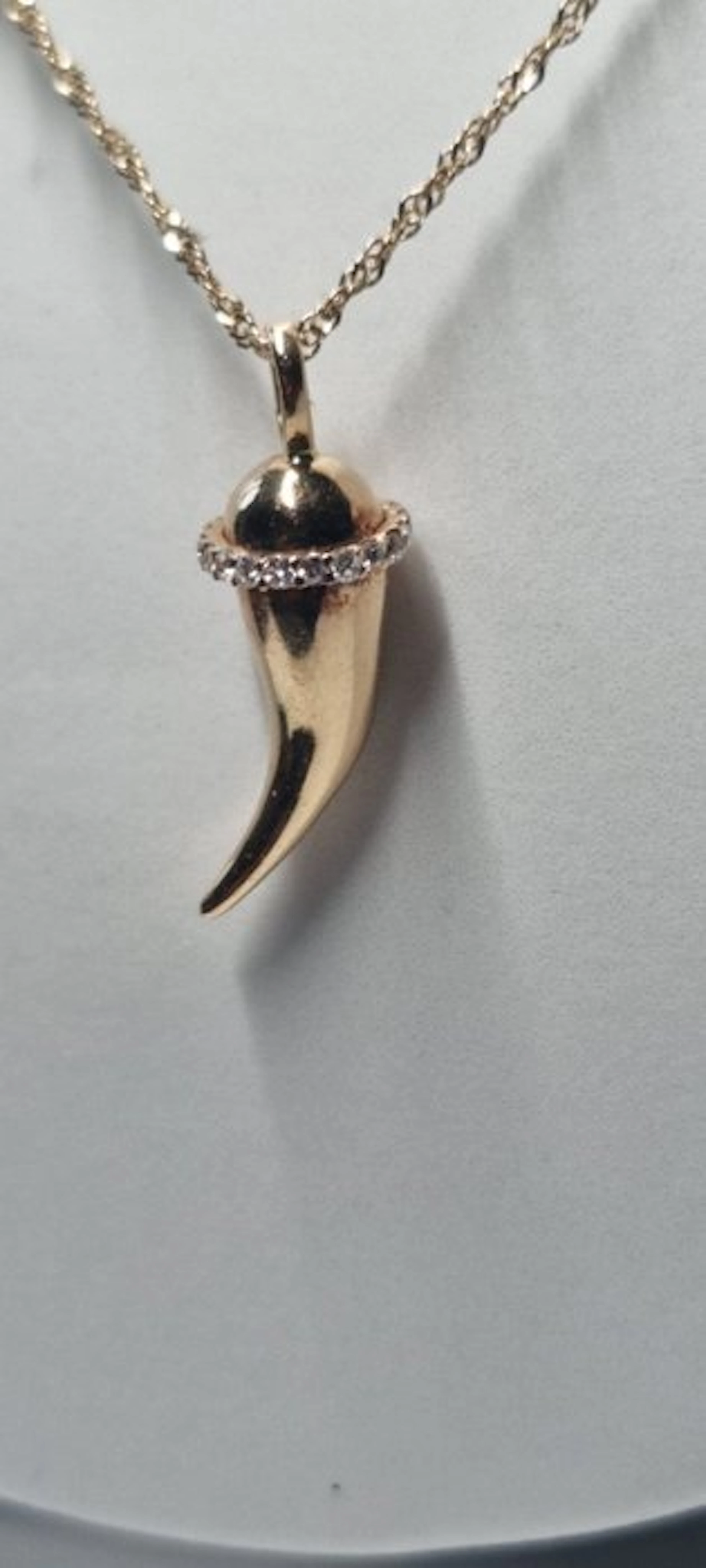 Necklace with pendant - 18 kt